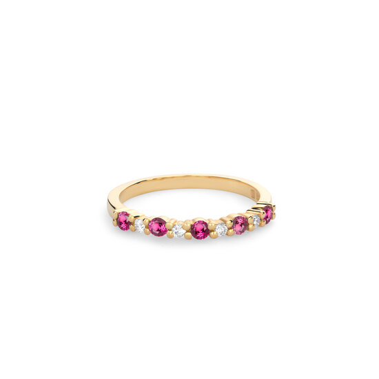 by R&C R&C Romance The One 18krt geelgouden ring Pasha, alliance model 4016-9 steens met 5x saffier hot pink en 4x diamant tot. 0.08crt TW/SI