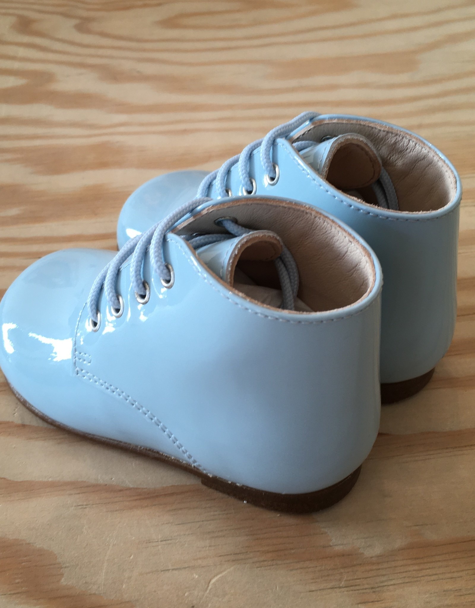 Pumas charol new arrivals