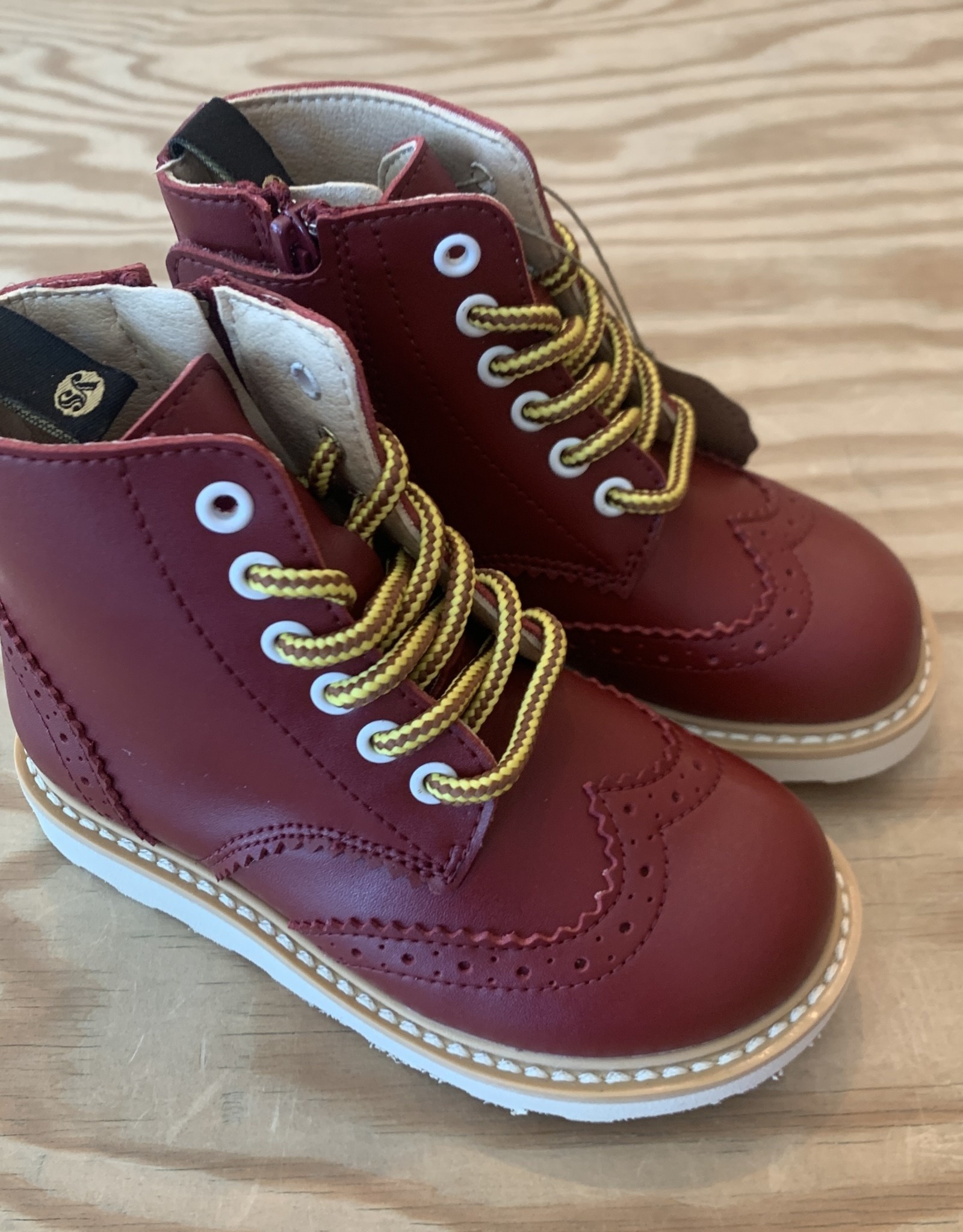 YOUNG SOLES YOUNG SOLES SIDNEY BROGUES VEGAN CHERRY