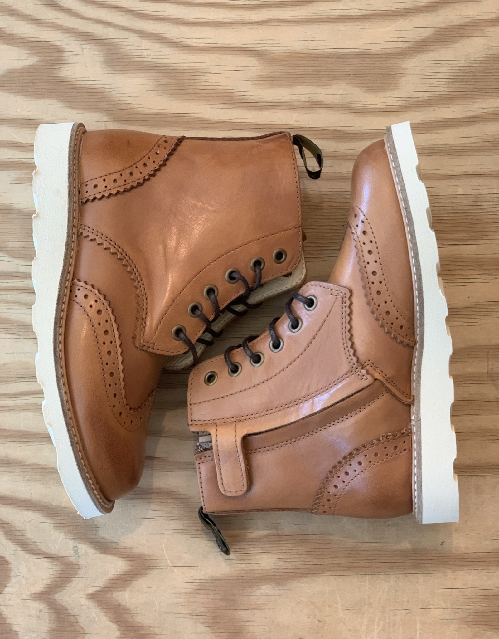 YOUNG SOLES YOUNG SOLES SIDNEY BROGUES TAN BURNISHED