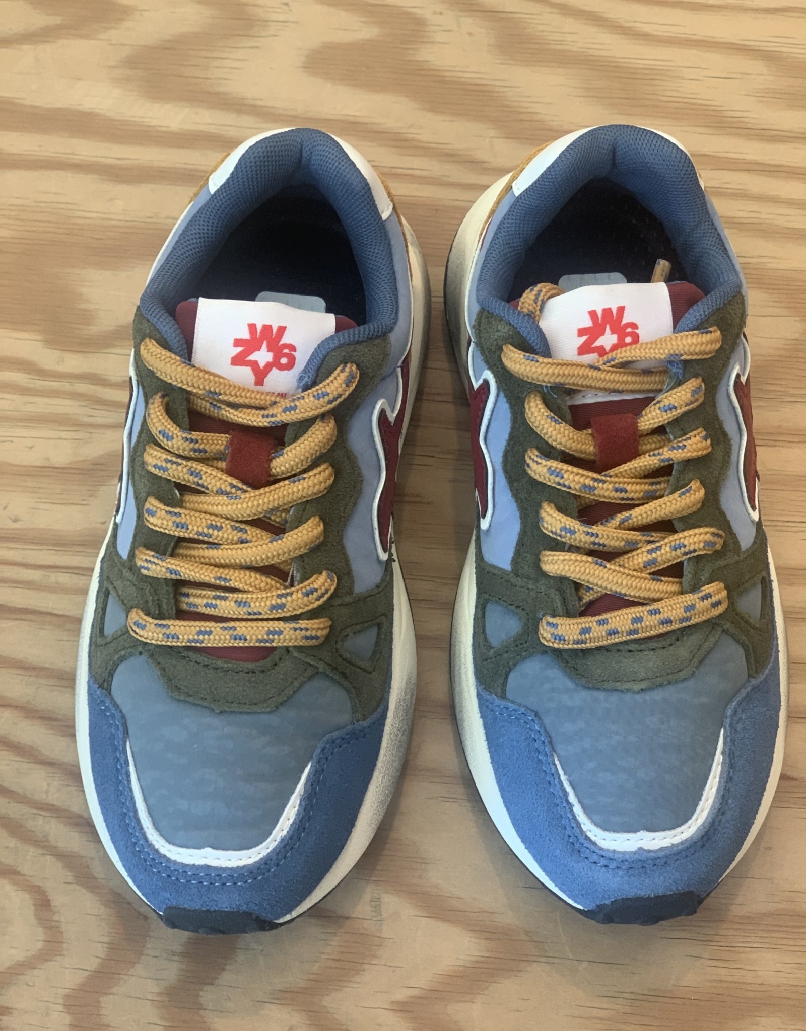 W6YZ WOLF J 1E85 SUEDE/VINTAGE