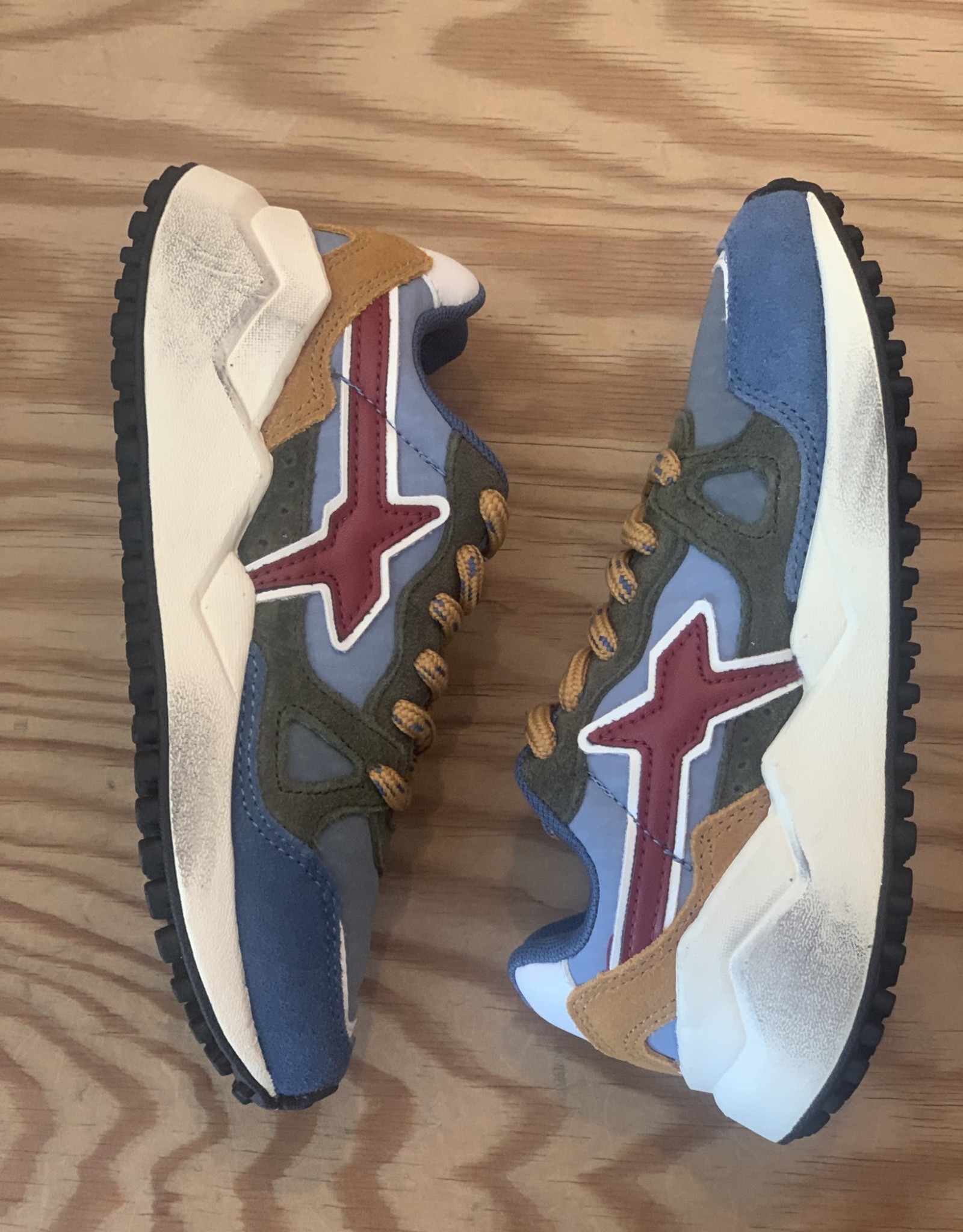 W6YZ WOLF J 1E85 SUEDE/VINTAGE