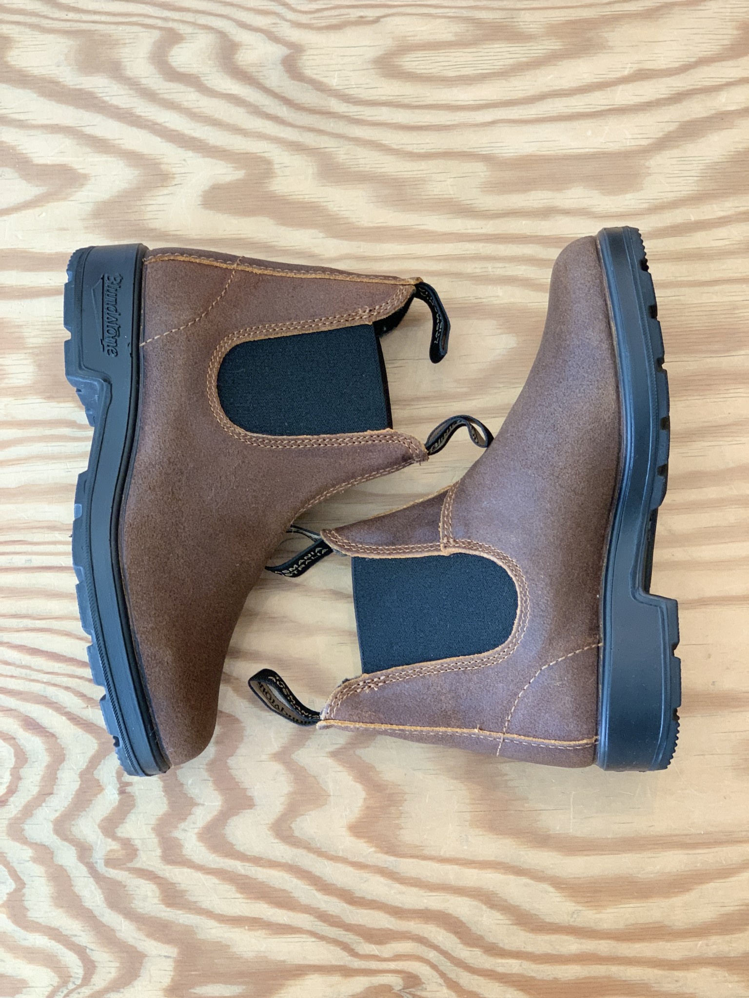 BLUNDSTONE 1911 WAXED SUEDE TOBACCO