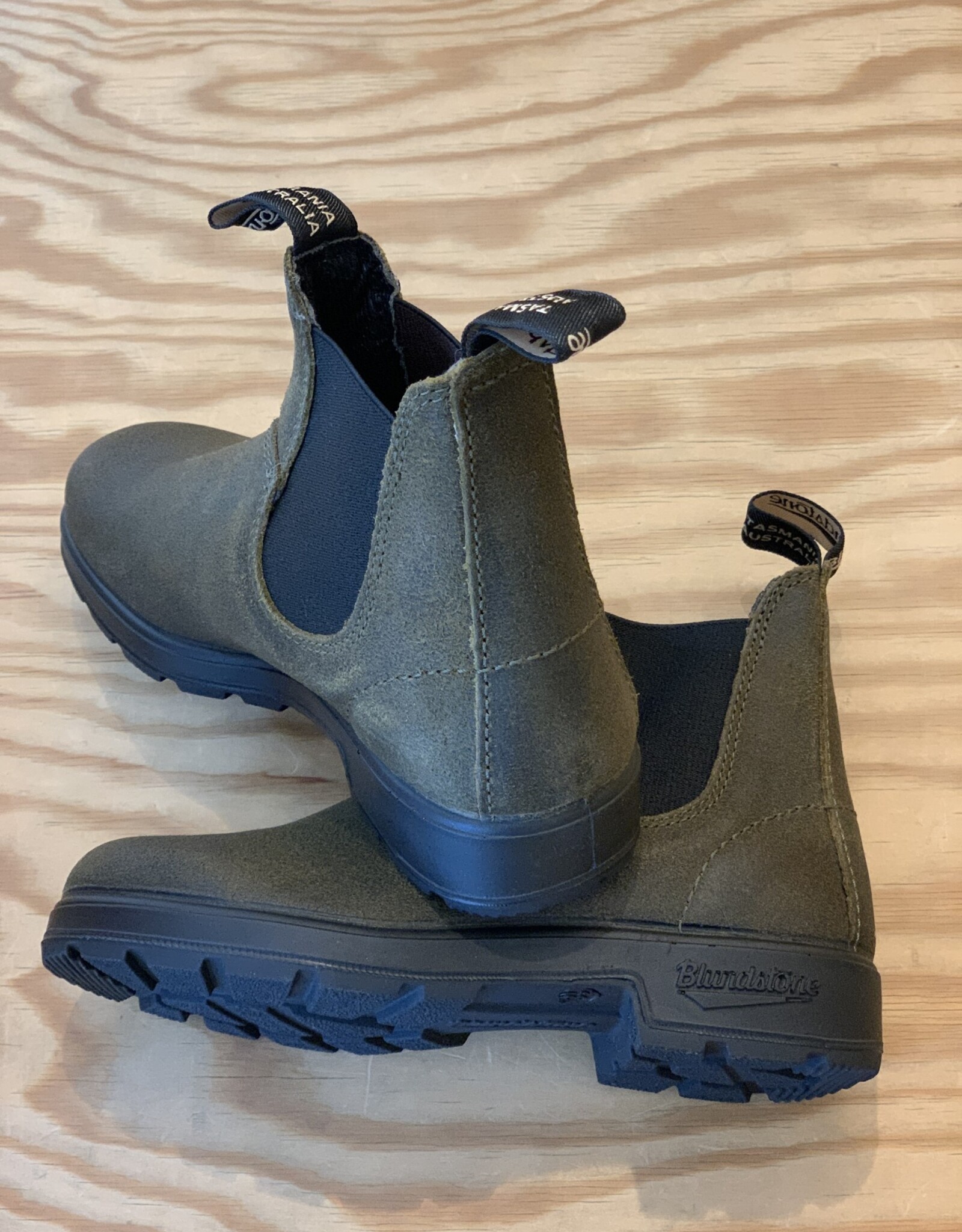 BLUNDSTONE BLUNDSTONE 1615 - WAXED SUEDE  DARK OLIVE
