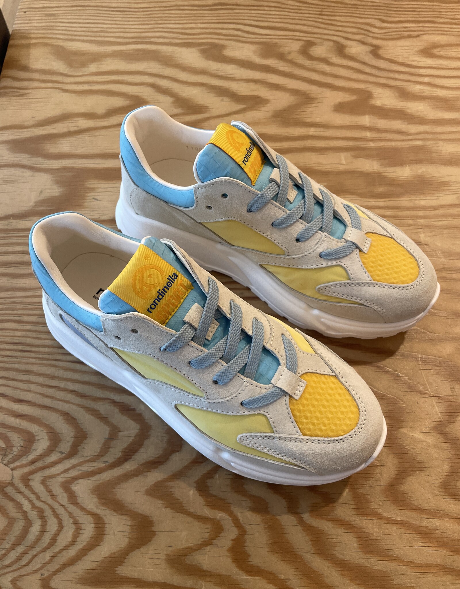 RONDINELLA RONDINELLA lederen runners met veters