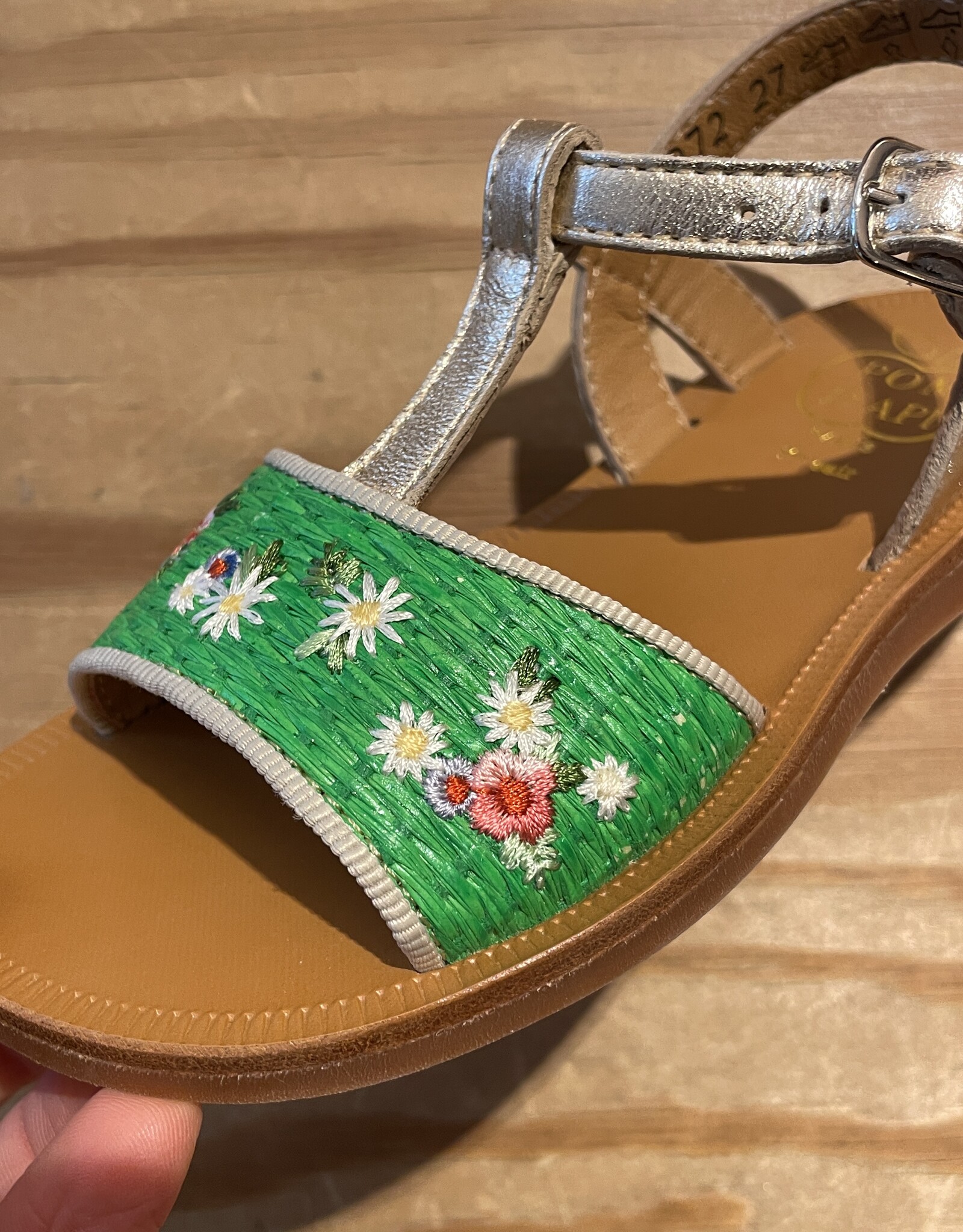 POM D'API POM D'API PLAGETTE LEDEREN SANDALEN MET RAPHIA BROD VERT PLATINE