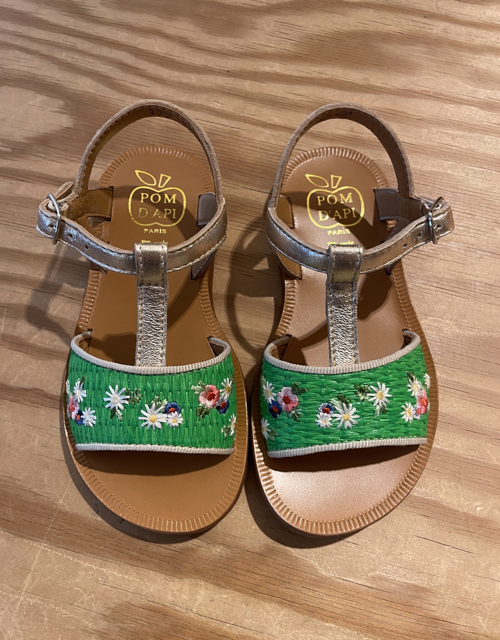 POM D'API POM D'API PLAGETTE LEDEREN SANDALEN MET RAPHIA BROD VERT PLATINE
