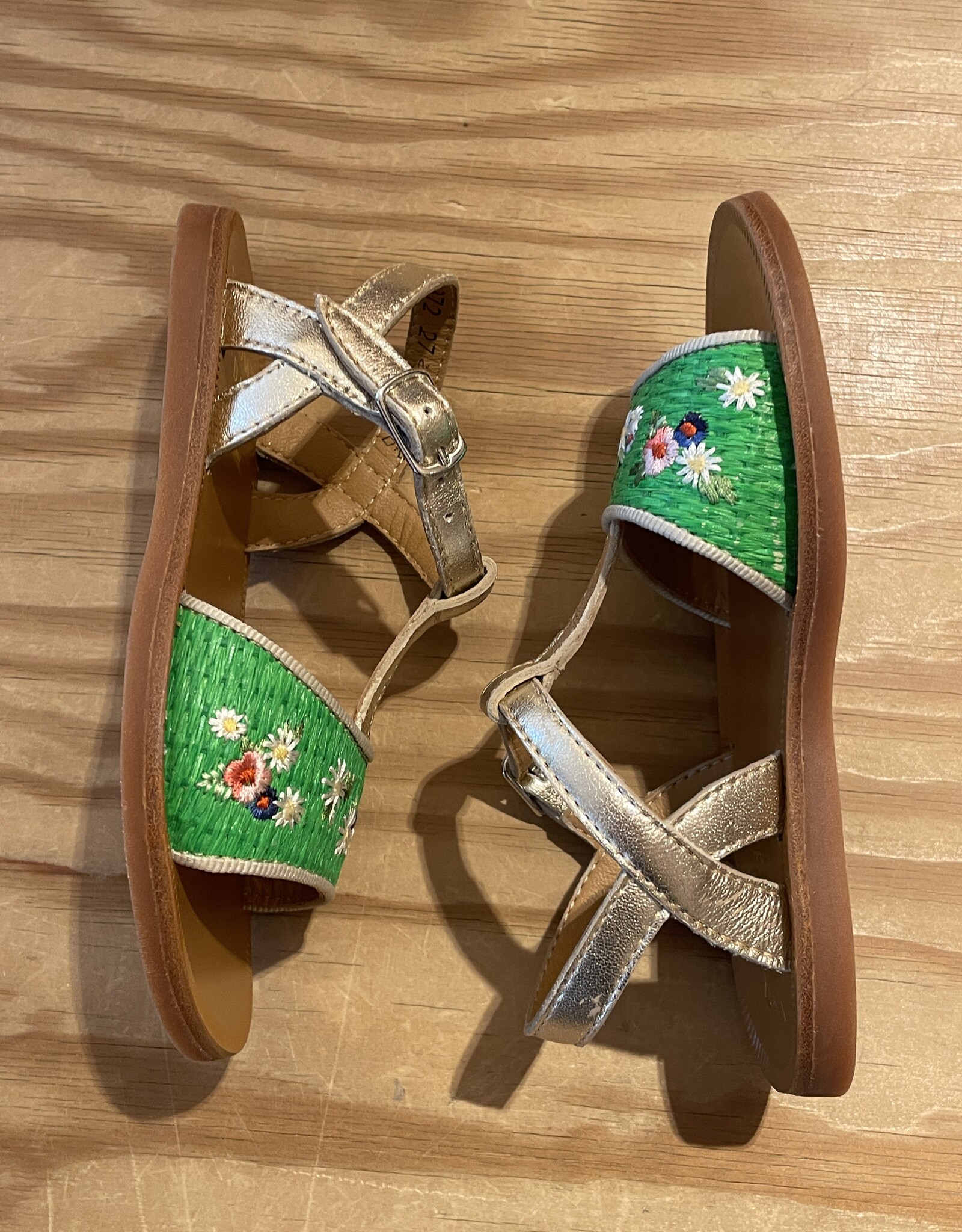 POM D'API POM D'API PLAGETTE LEDEREN SANDALEN MET RAPHIA BROD VERT PLATINE