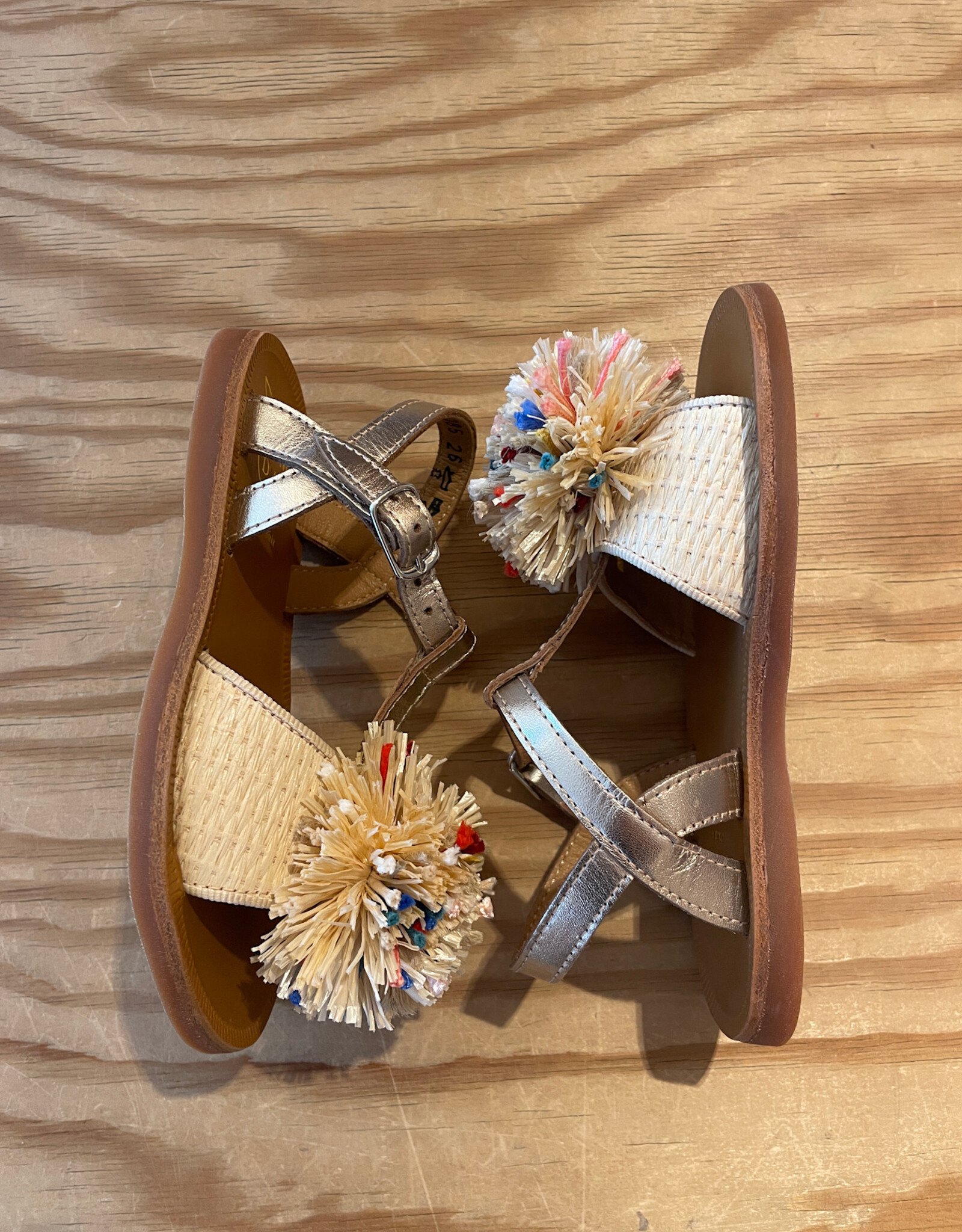 POM D'API POM D'API PLAGETTE POMPOM SANDALEN LAM ORO PALA CREMA