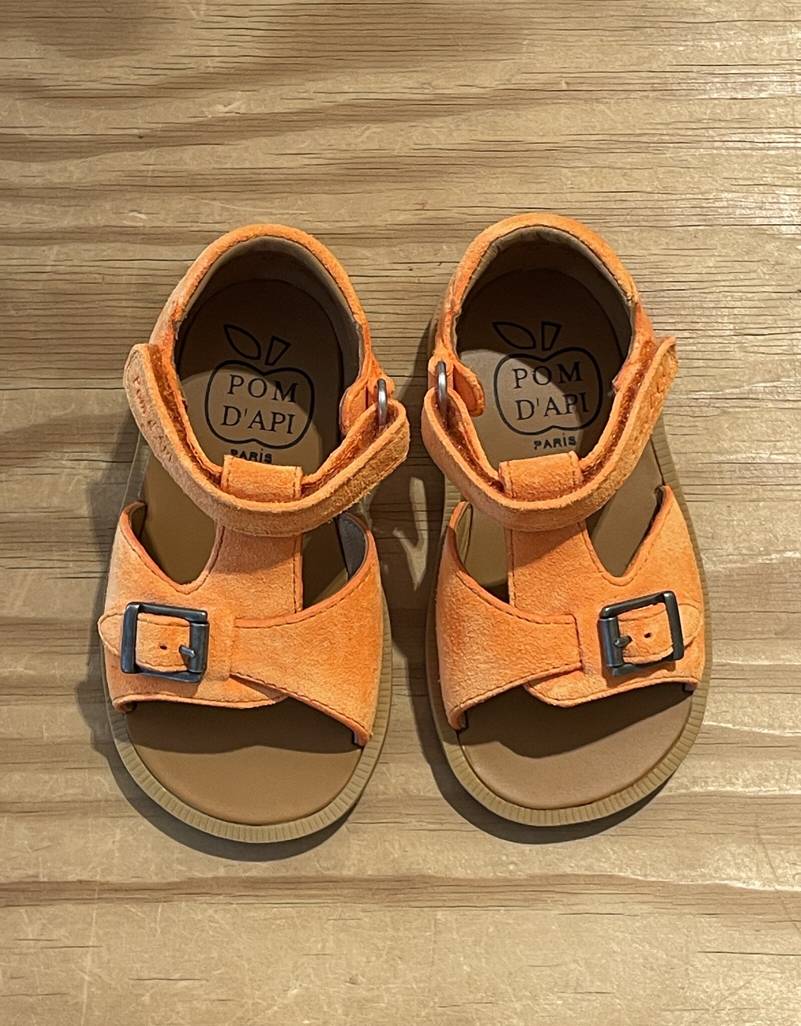 POM D'API POM D'API POPPY DADDY VELOURS SANDALEN ARANCIO