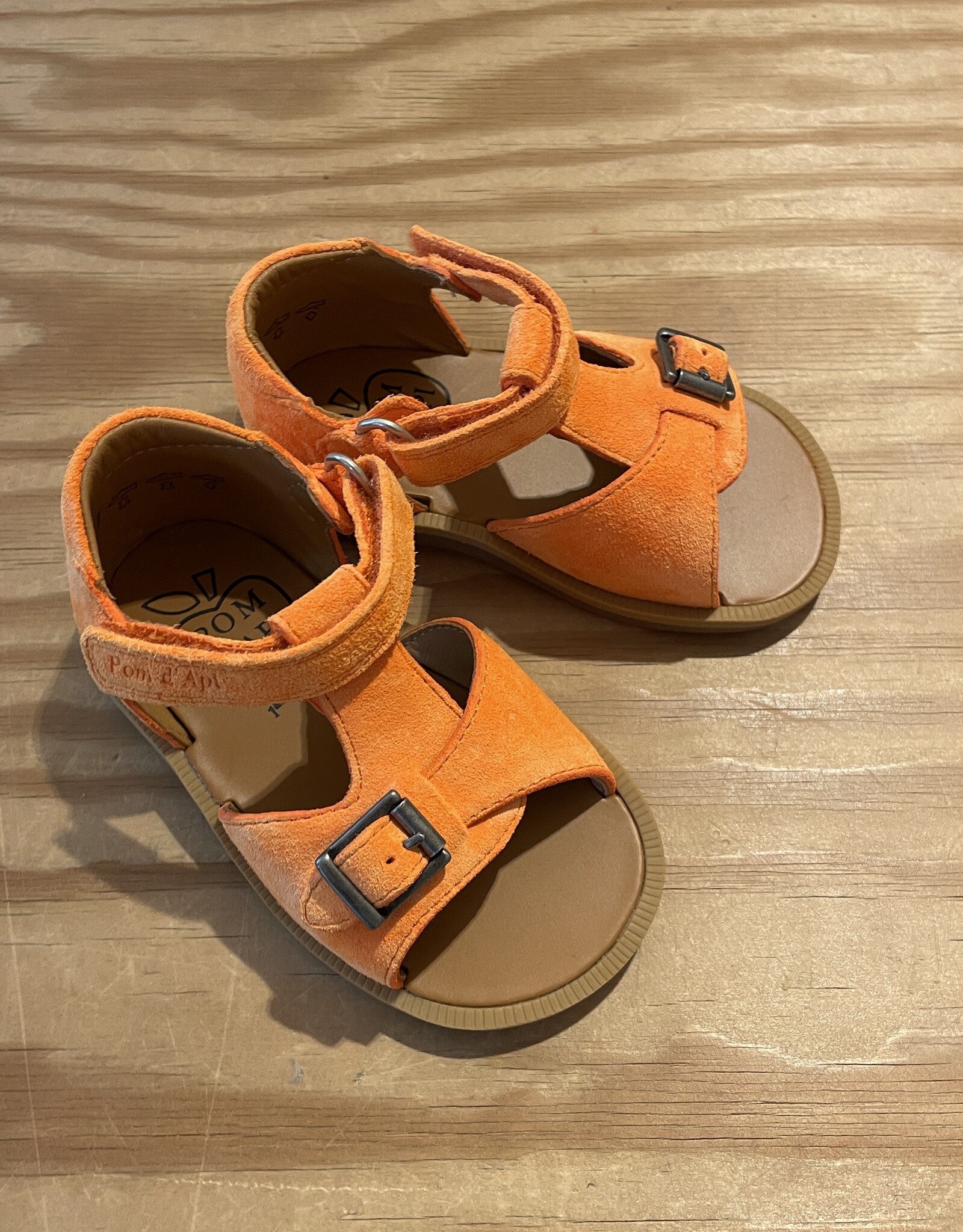 POM D'API POM D'API POPPY DADDY VELOURS SANDALEN ARANCIO