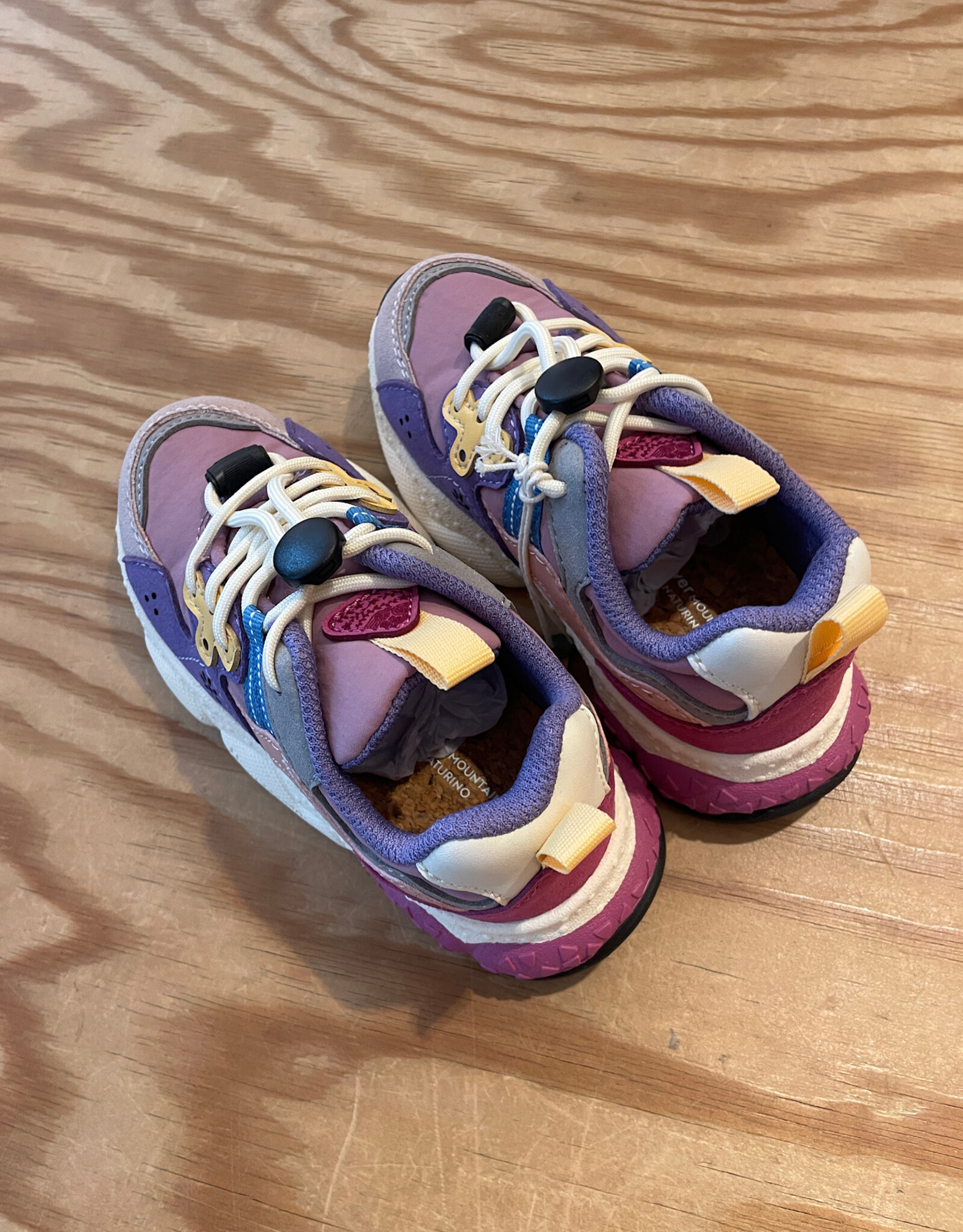 FLOWER MOUNTAIN FLOWER MOUNTAIN YAMANO JUNIOR RUNNERS PURPLE PINK