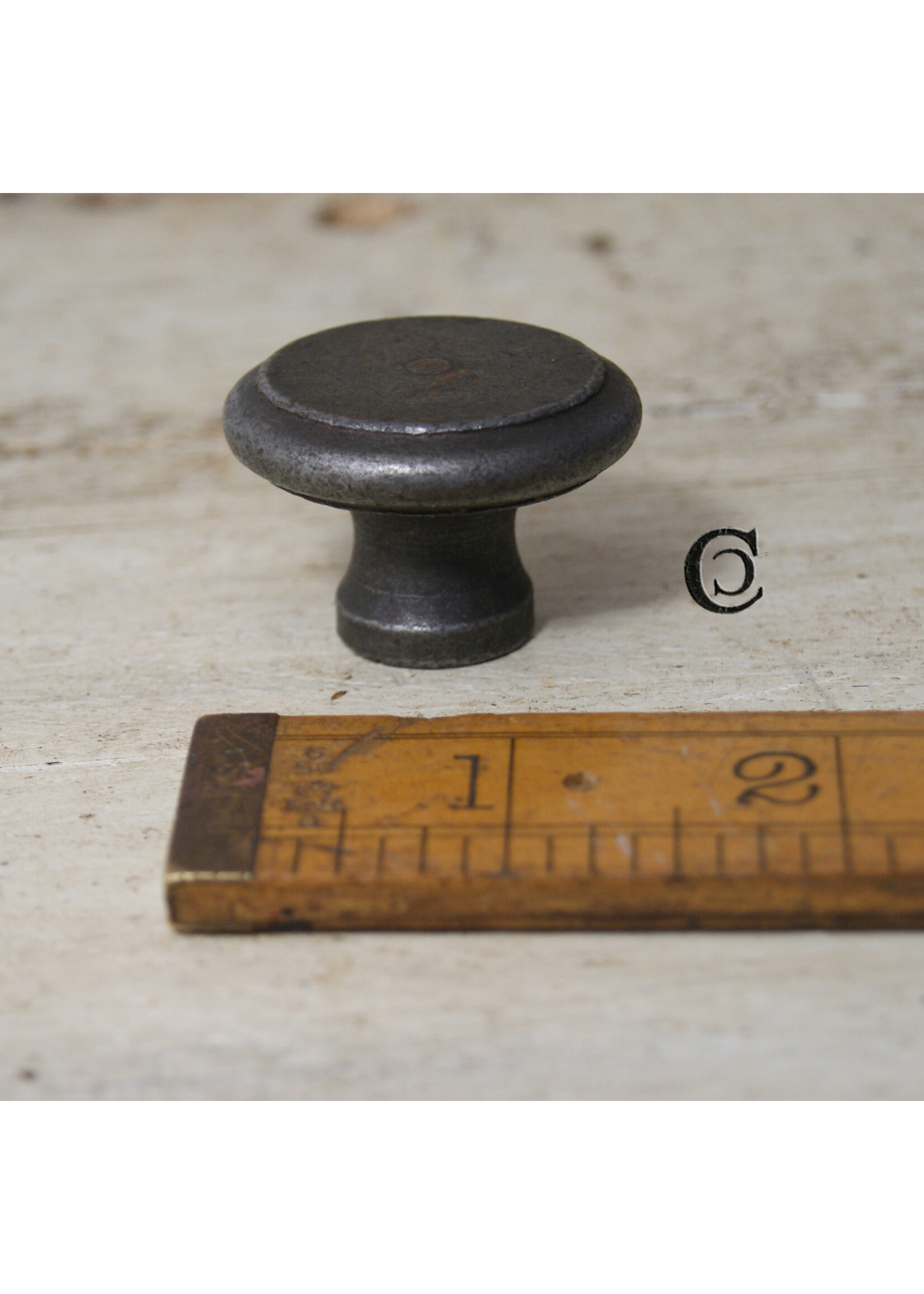 Cottingham Collection Cast Iron Knob With Round Plate 35mm