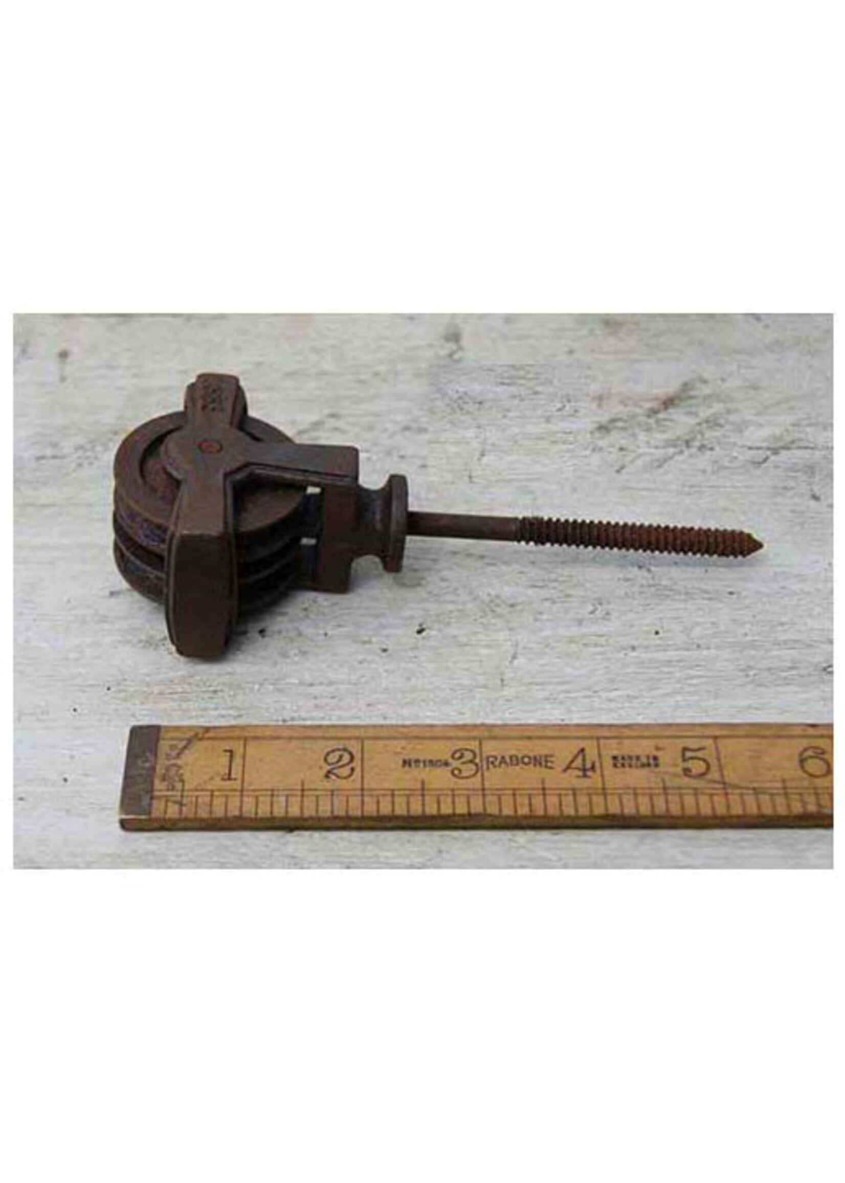 Cottingham Collection Double Screw in Pulley cast iron