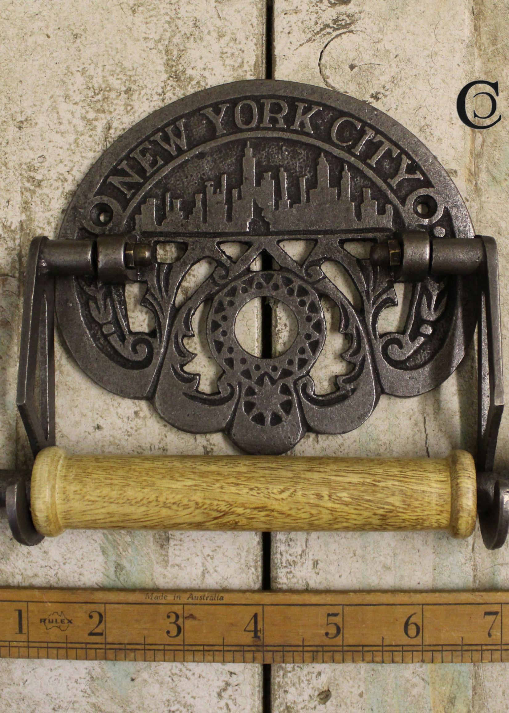 Cottingham Collection New york toilet roll holder