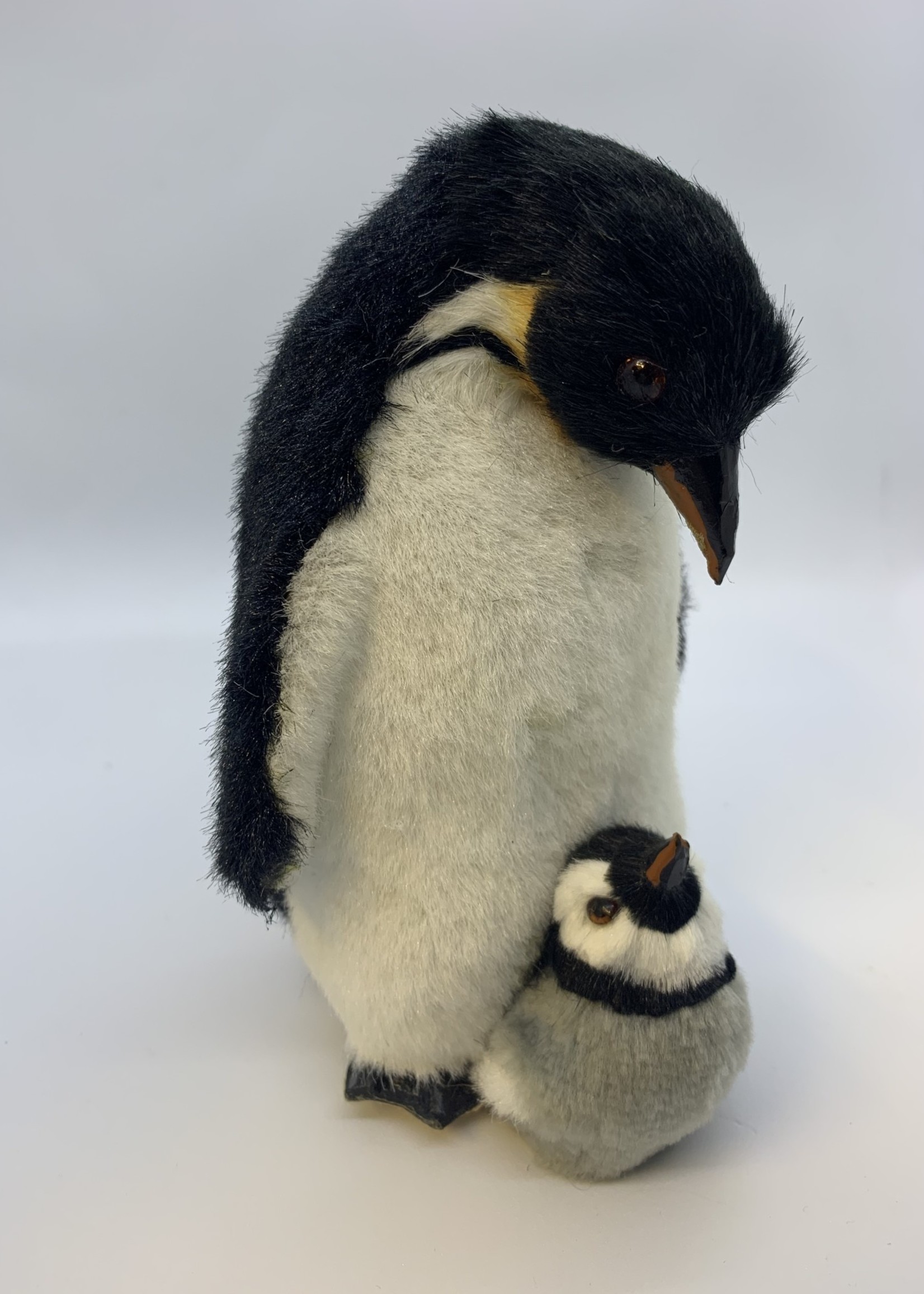 Penguin with soft (fake fur) finish