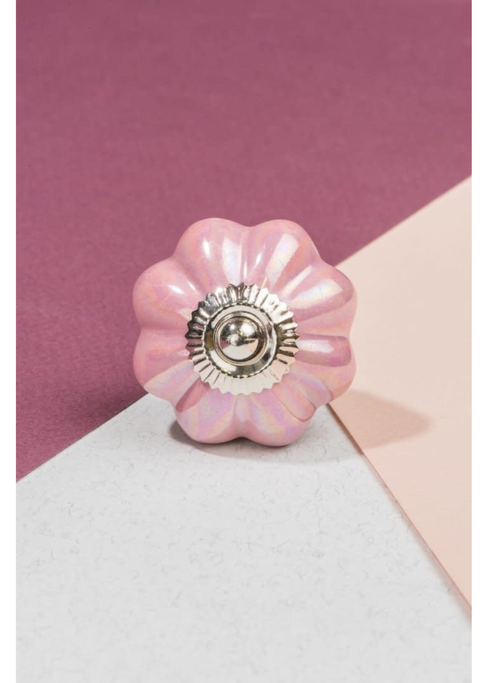 Ian Snow Pink Flower Knob