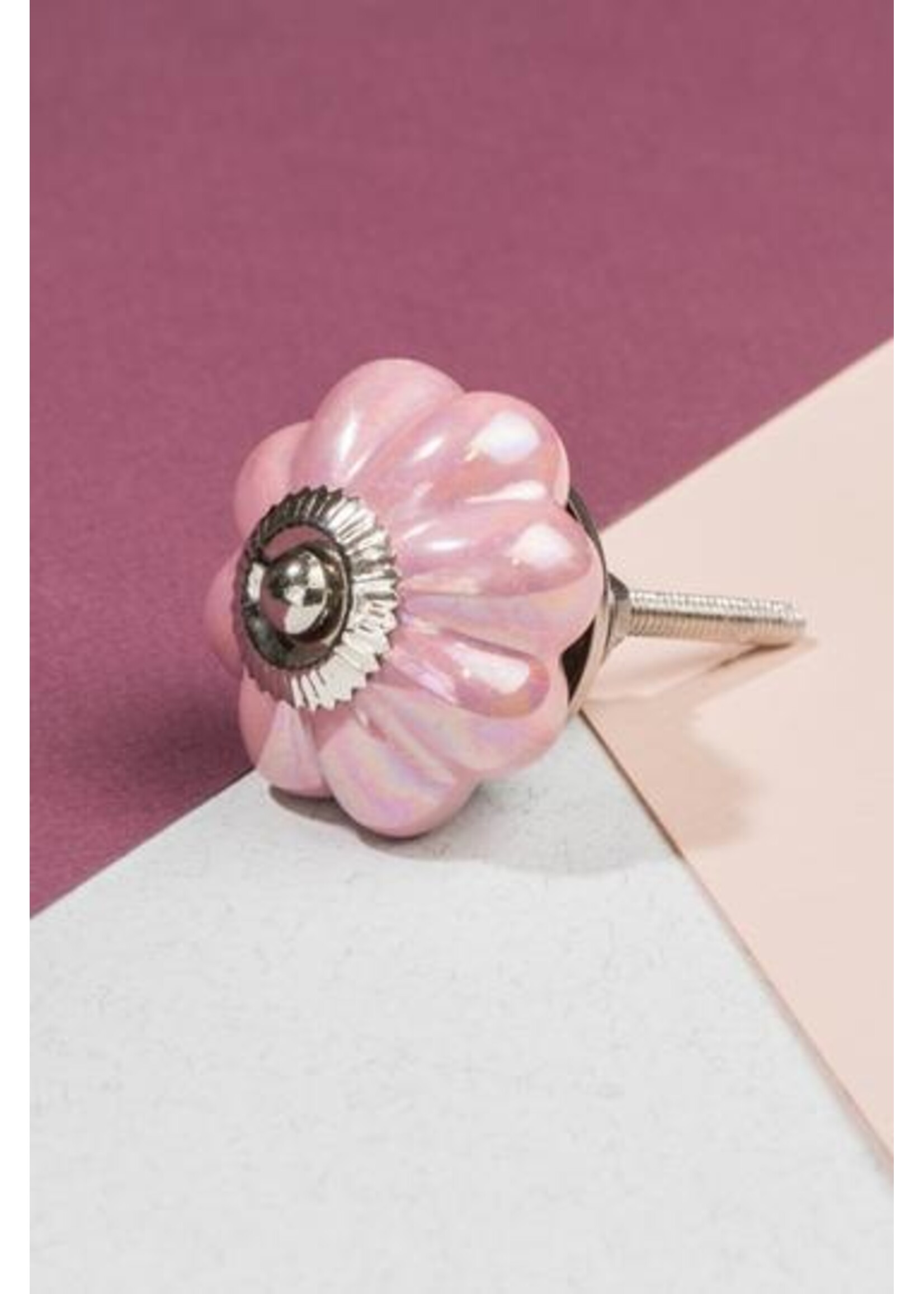 Ian Snow Pink Flower Knob