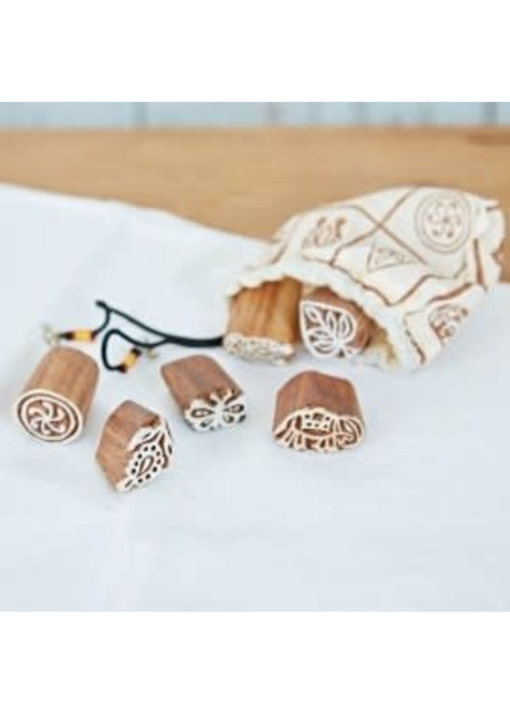 Paper High Wooden Blocks 6 pack