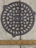 Cottingham Collection Round trivet flat