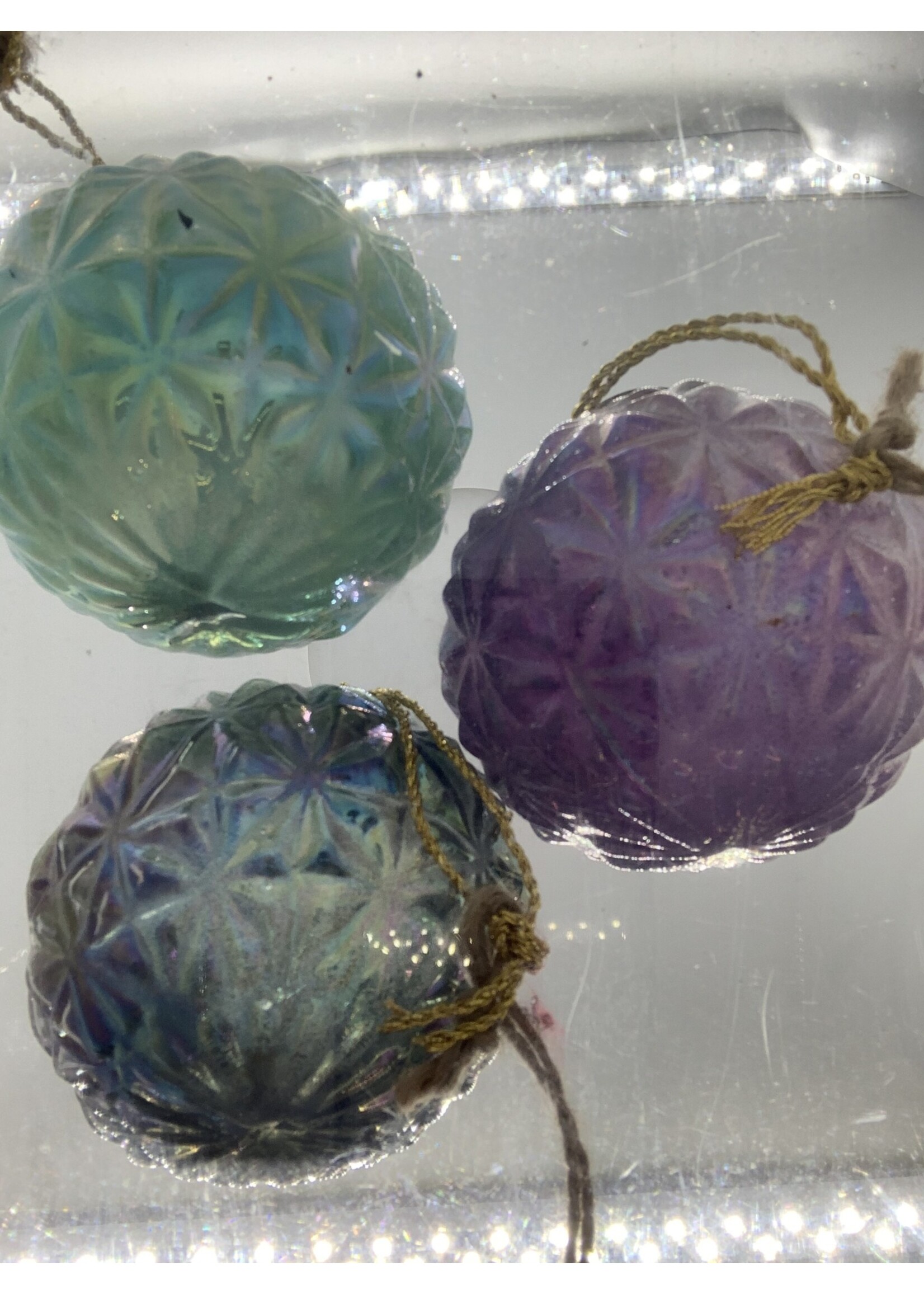 Ian Snow Lustre Bauble Assorted Colours