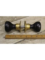 Cottingham Collection Door knob set Flat end ebony / brass 2”