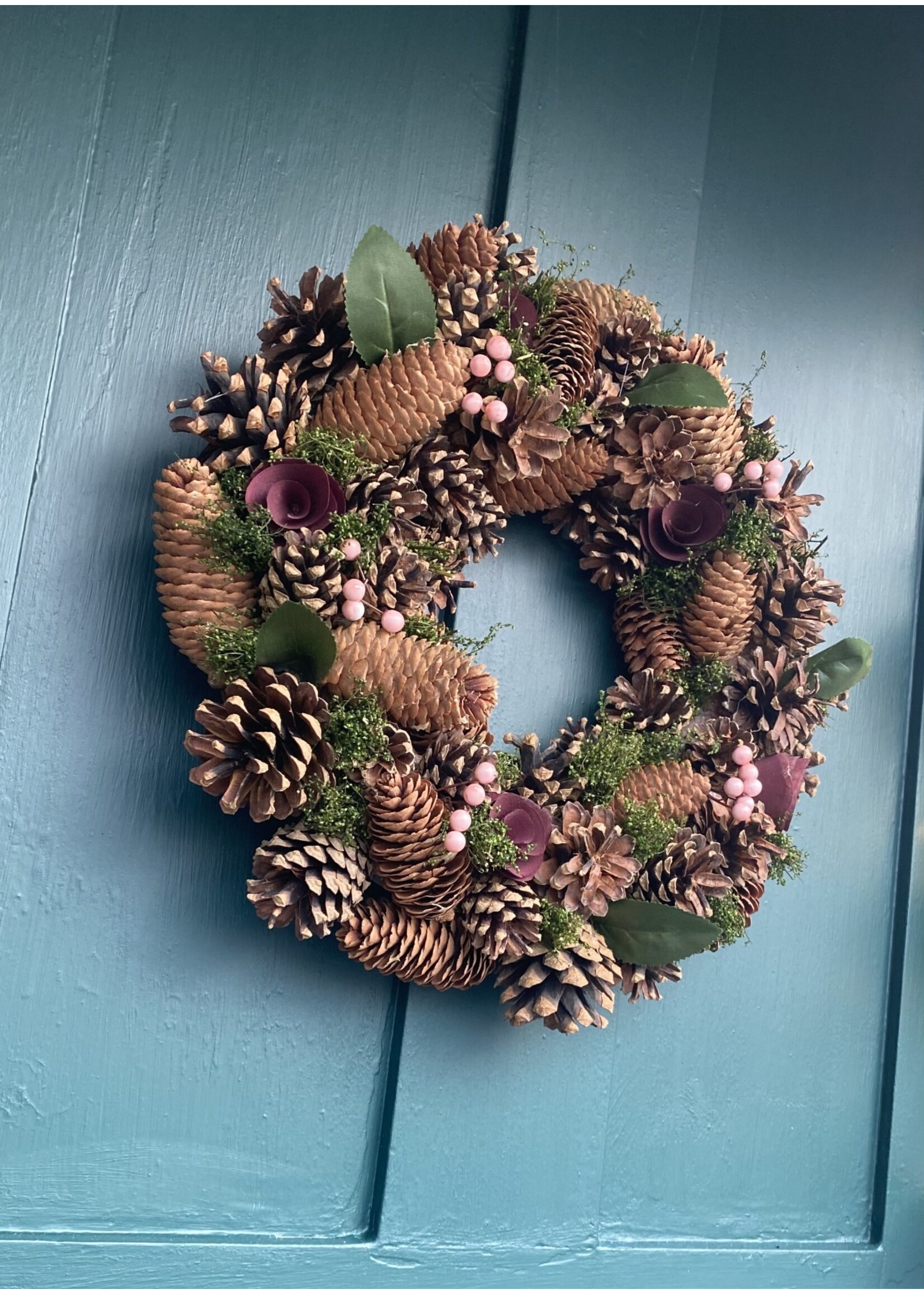 Premier Wreath Pine Cones 35cm