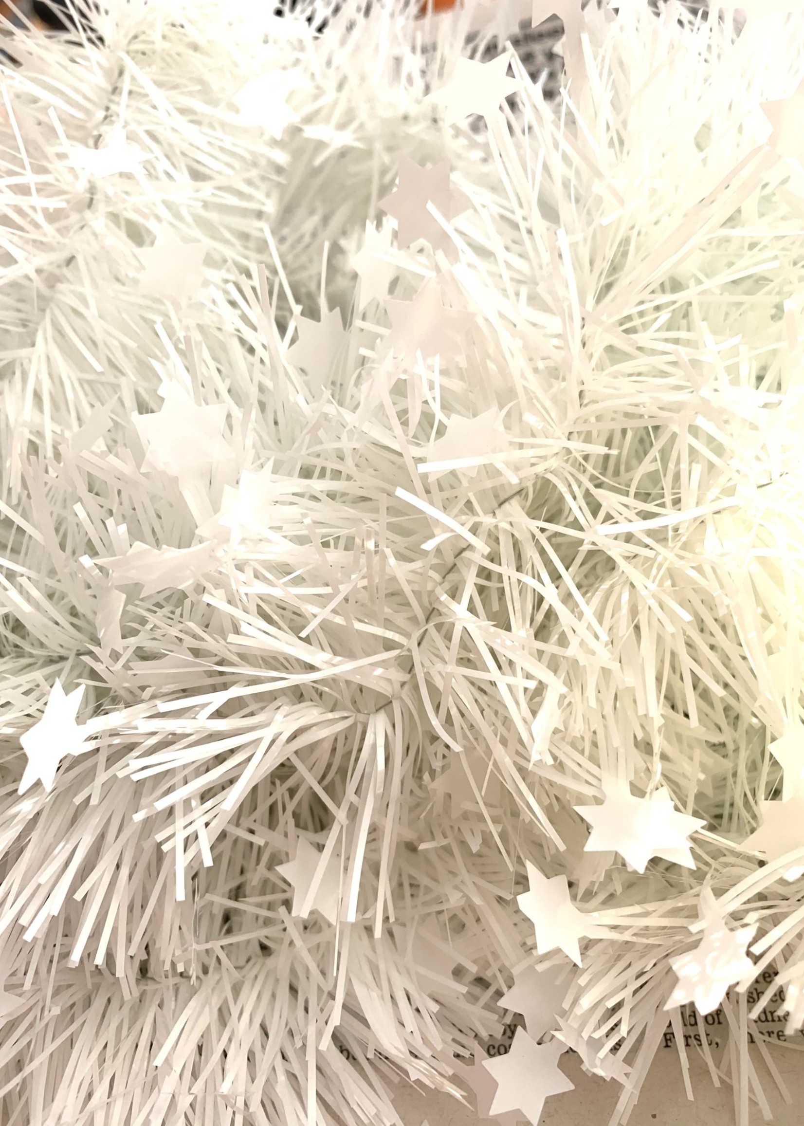 Tinsel Star garland Shiny 4ply 100mm x 2.7m - white