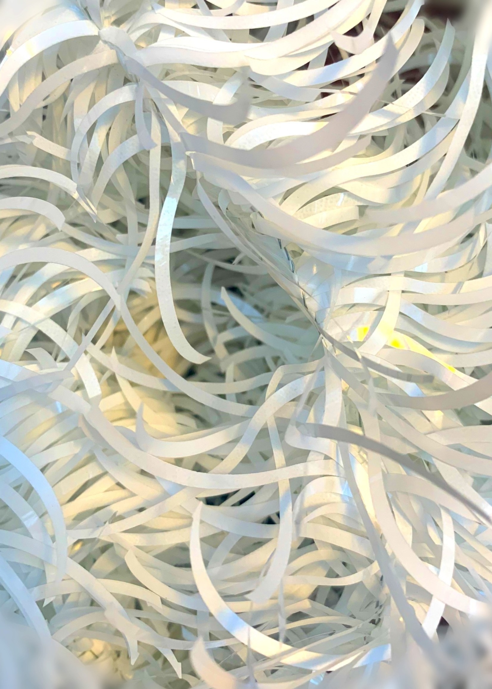 Tinsel Garland Waves 3 Ply 100mm x 2.7m - white