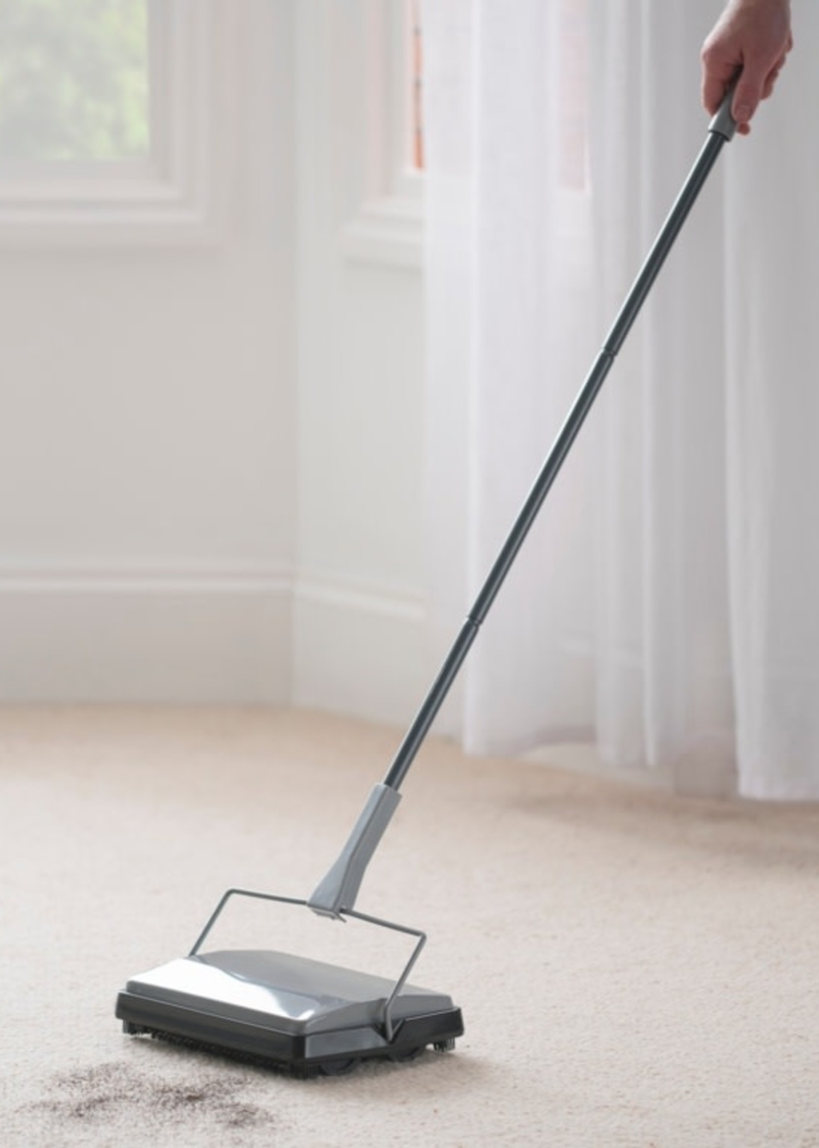 ADDIS HOUSEWARES Multi Surface Manual Sweeper