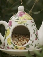 Teapot Bird Feeder 4 Ass Colours