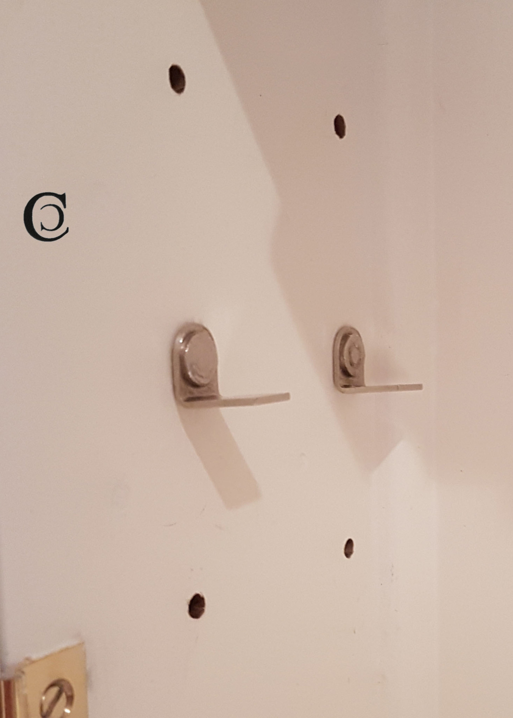 Cottingham Collection Shelf stud - Price per stud