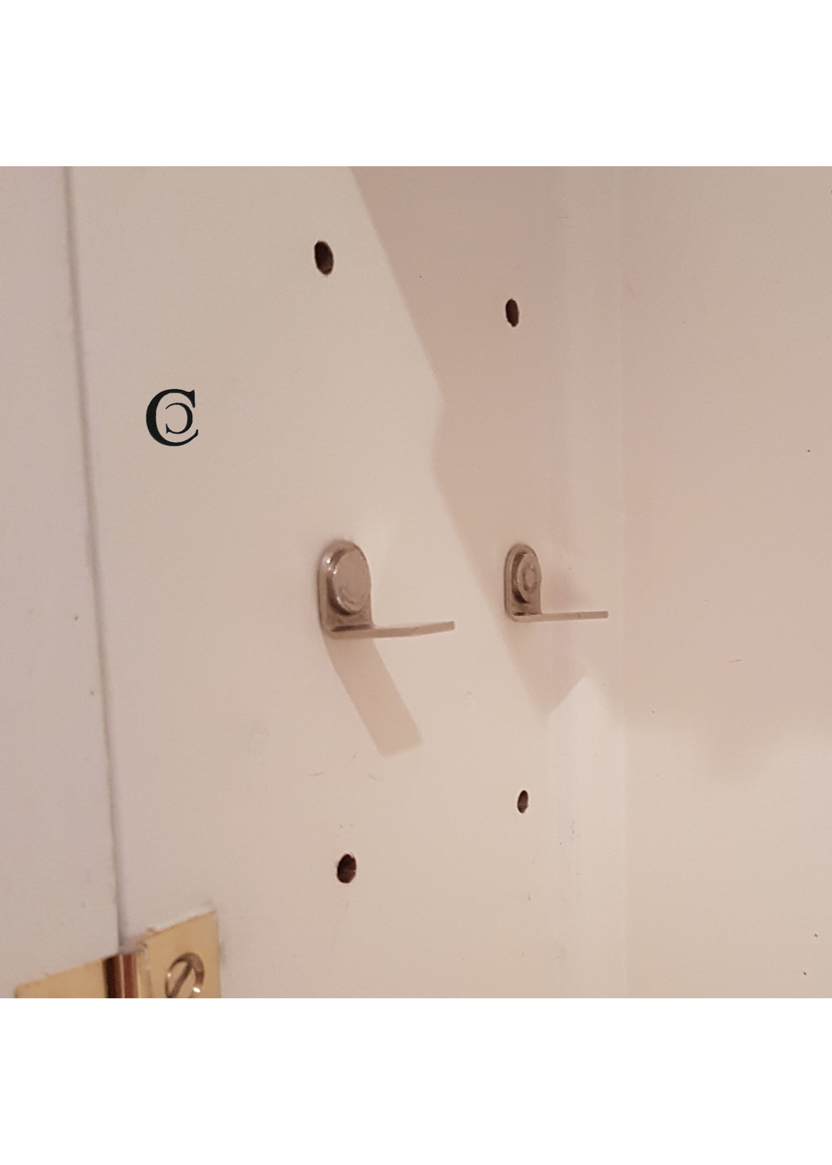 Cottingham Collection Shelf stud - Price per stud