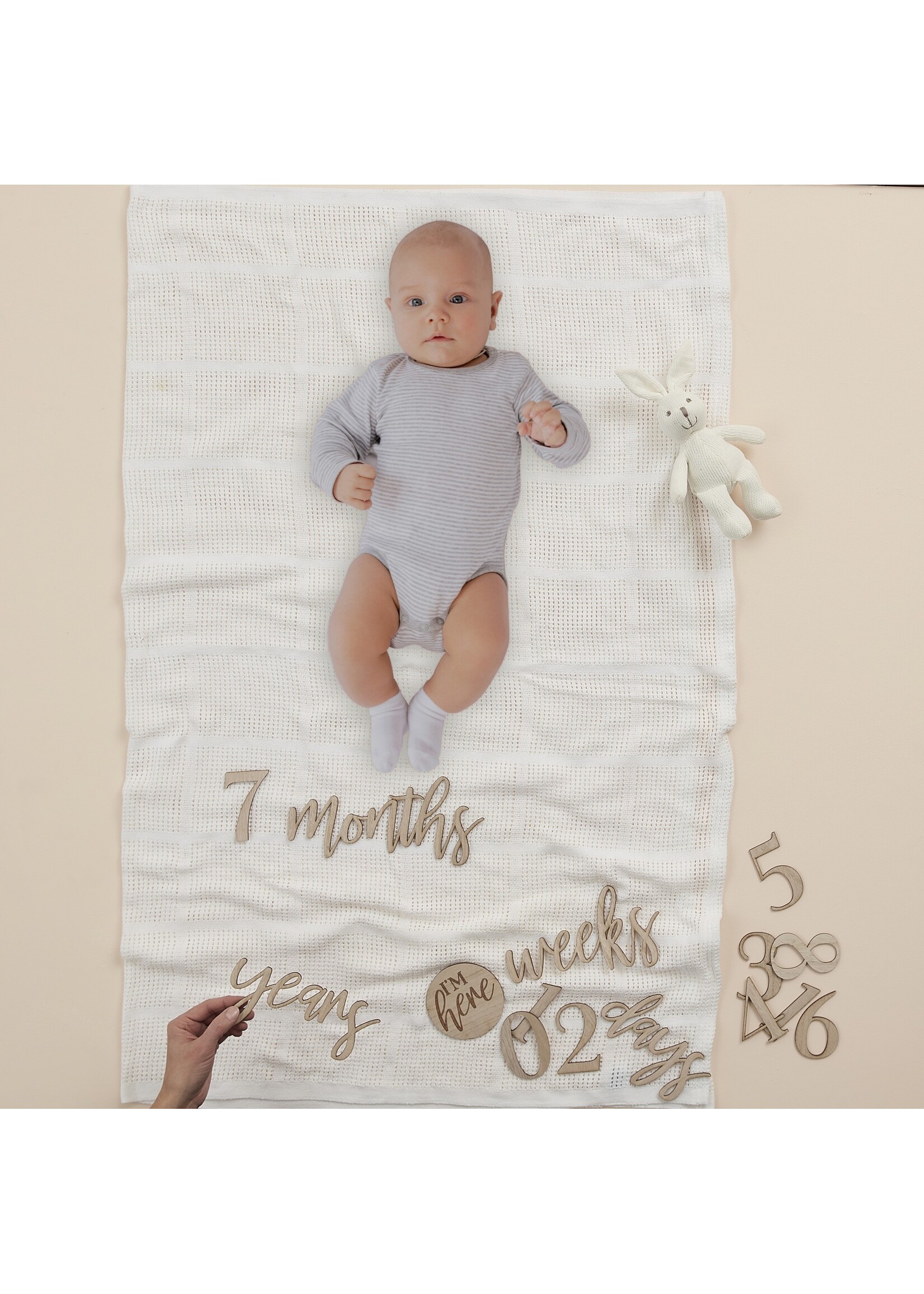 Ginger Ray Wooden Pregnancy & Baby Milestone Signs