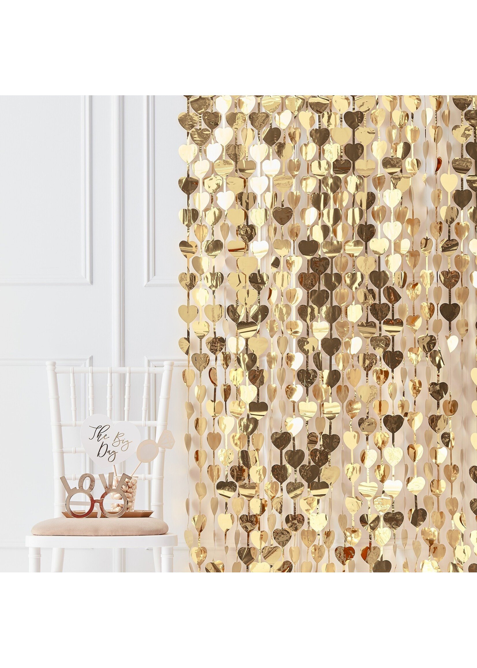Ginger Ray Gold Heart Hanging Backdrop