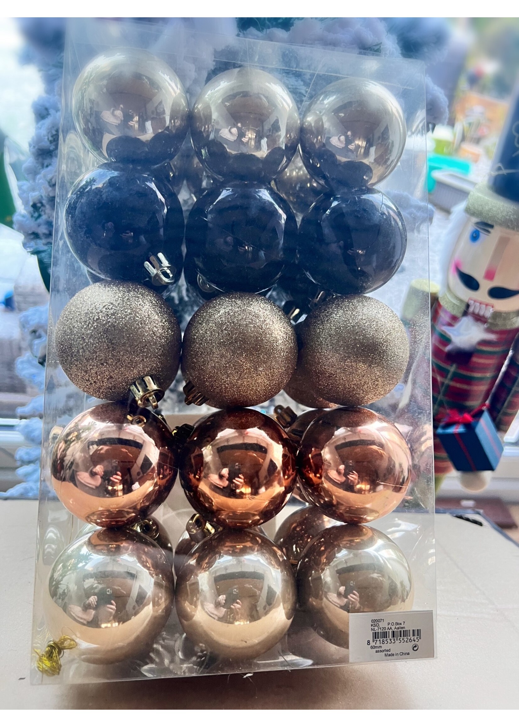 Decoris Glamour Mix Shatterproof Hanging Decorations - set of 30 Round Baubles 60mm approx