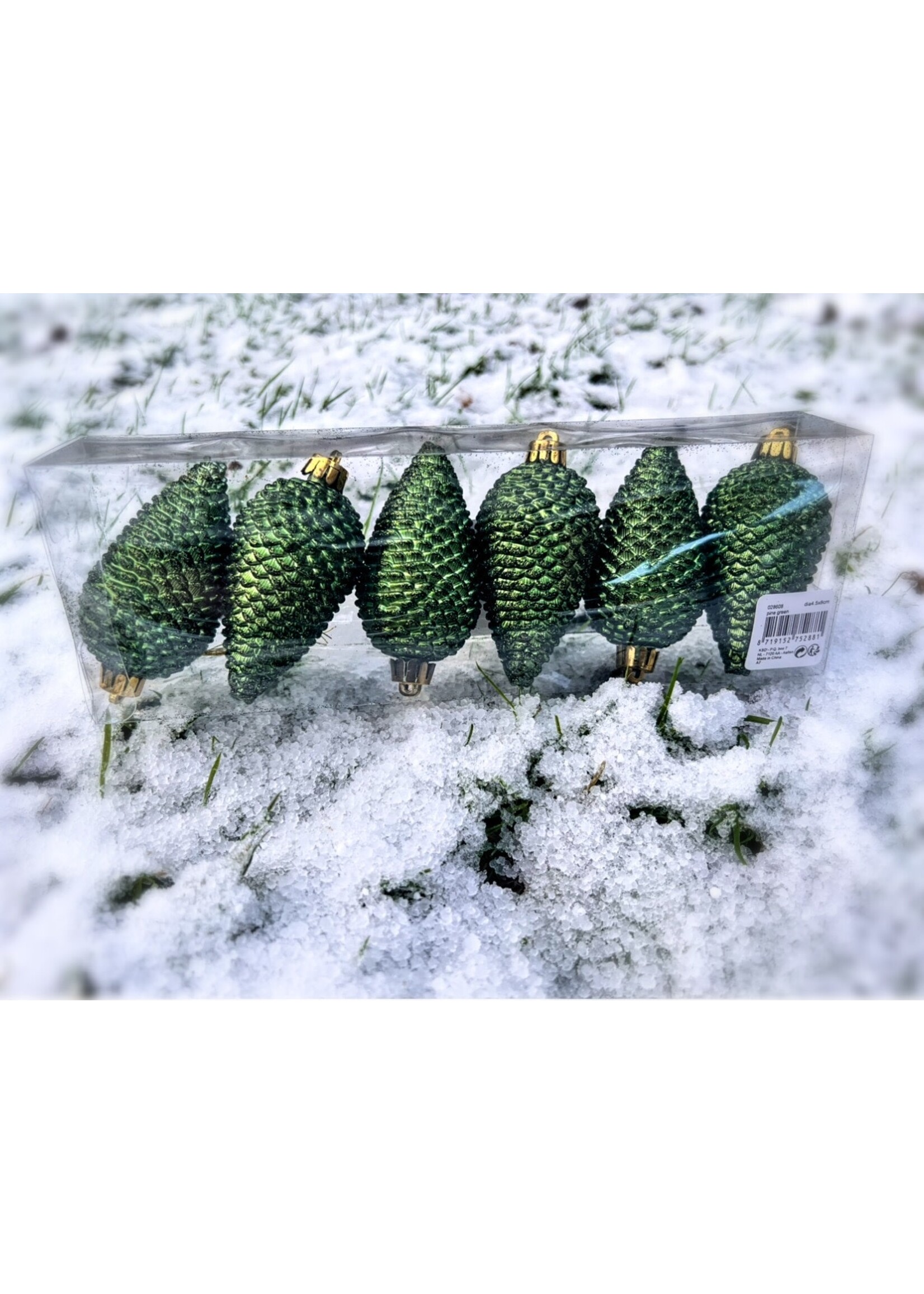 Decoris Pinecone Shatterproof Handing decoration - Set of 6 Green Baubles 4.5 x 8cm