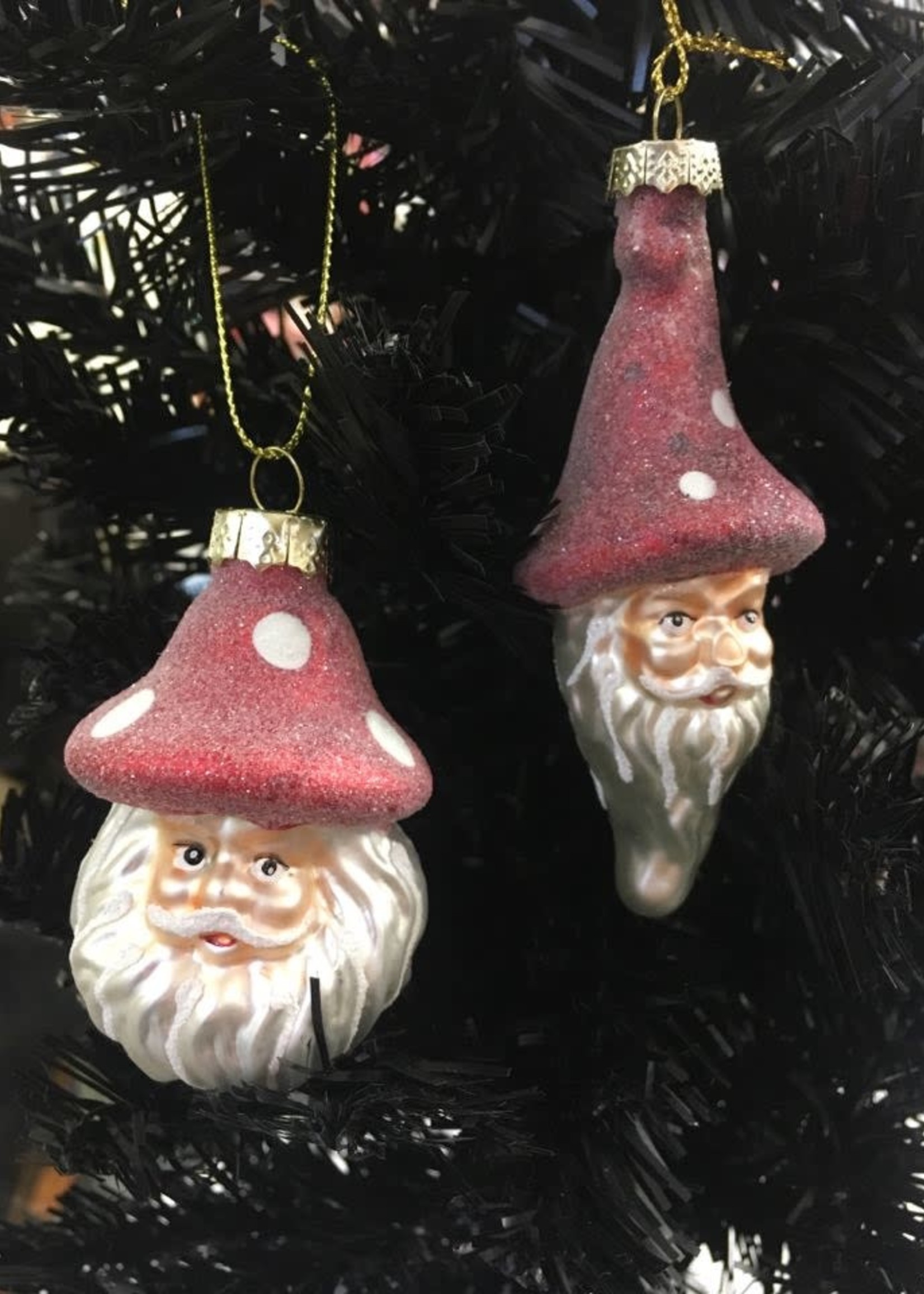 Decoris Santa  bauble with long red toadstool hat 3 Pack