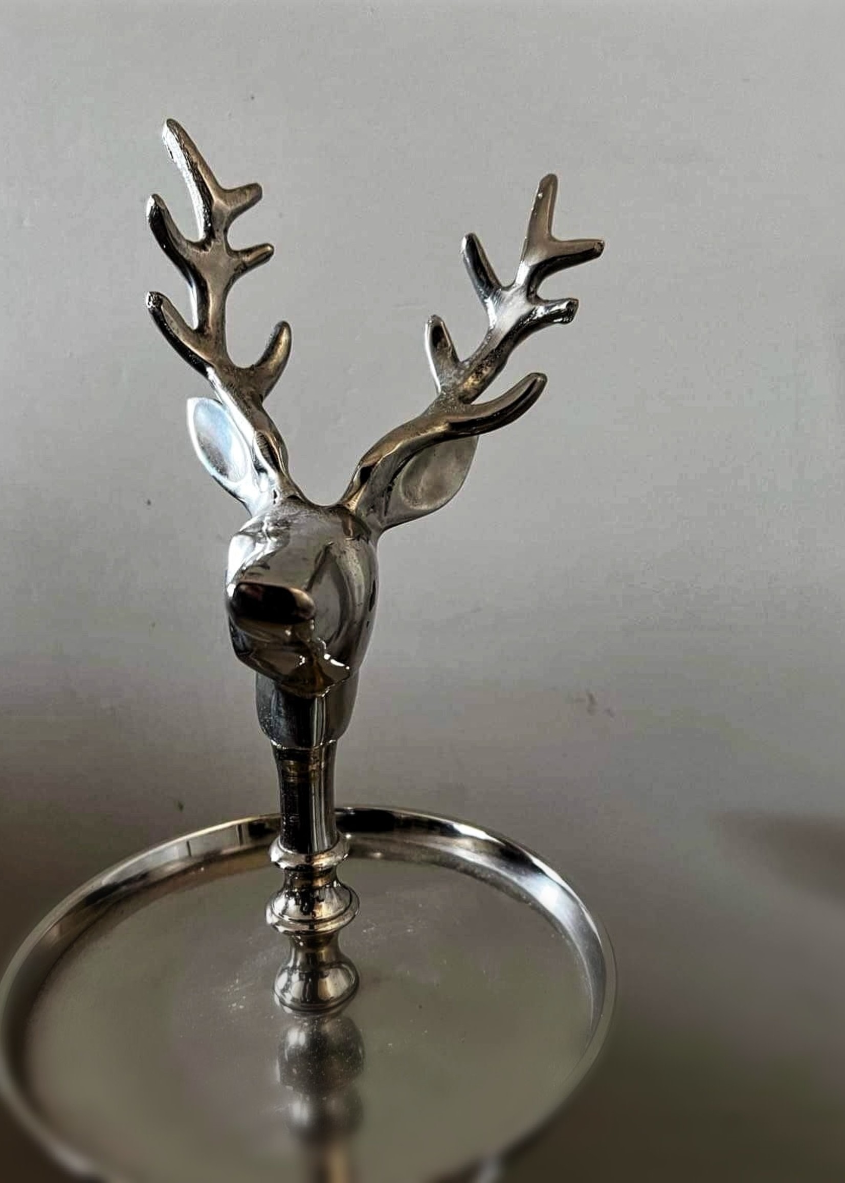 3 Layer Cake Stand With Deer Aluminium Etagere Clock’s Home and Garden