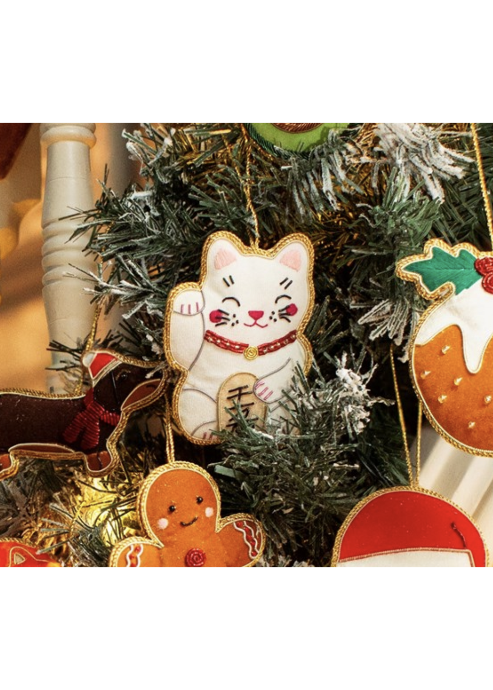 Lucky Cat Zari Decoration