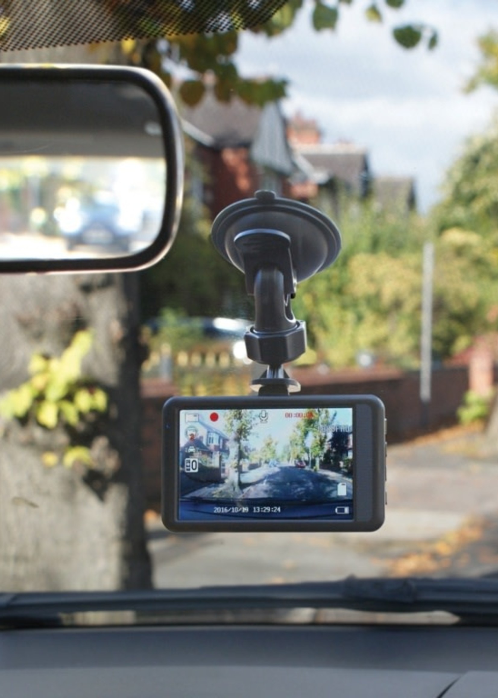 Streetwize Streetwize Dash Cam Journey Recorder With Monitor 3.2"