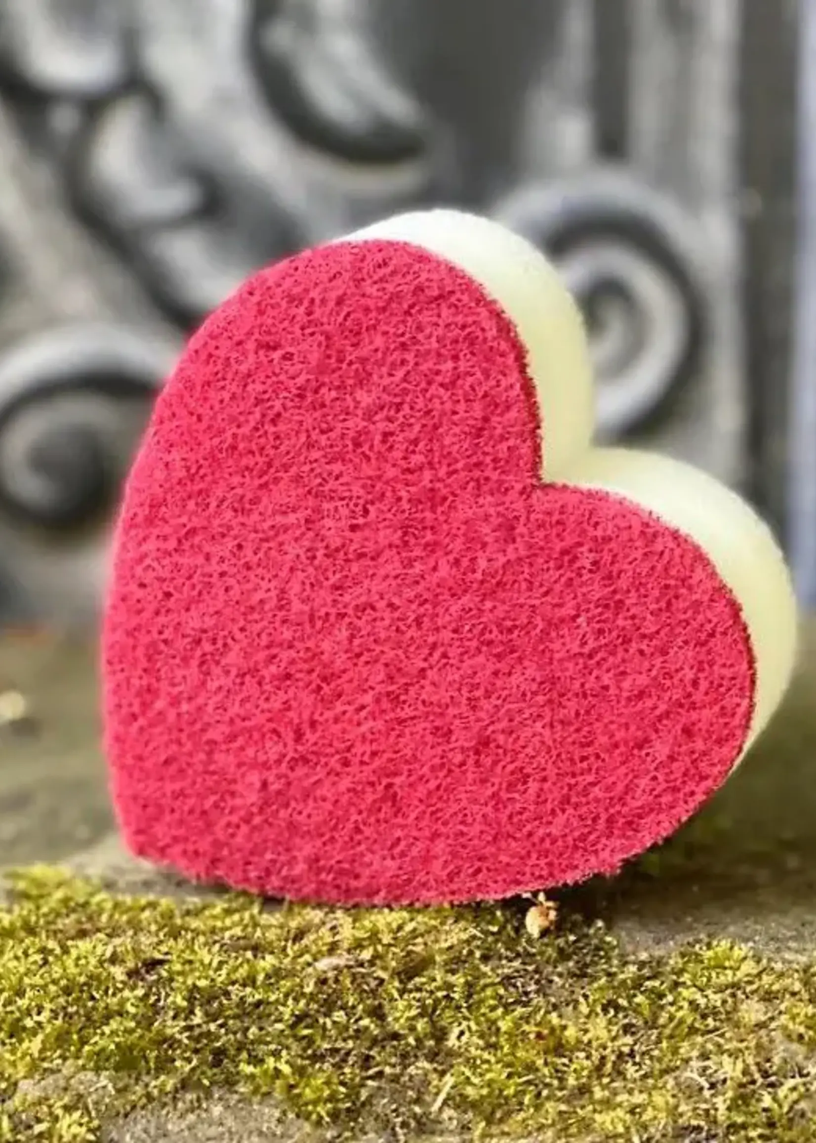 Frenchic Paint Heart Sponge
