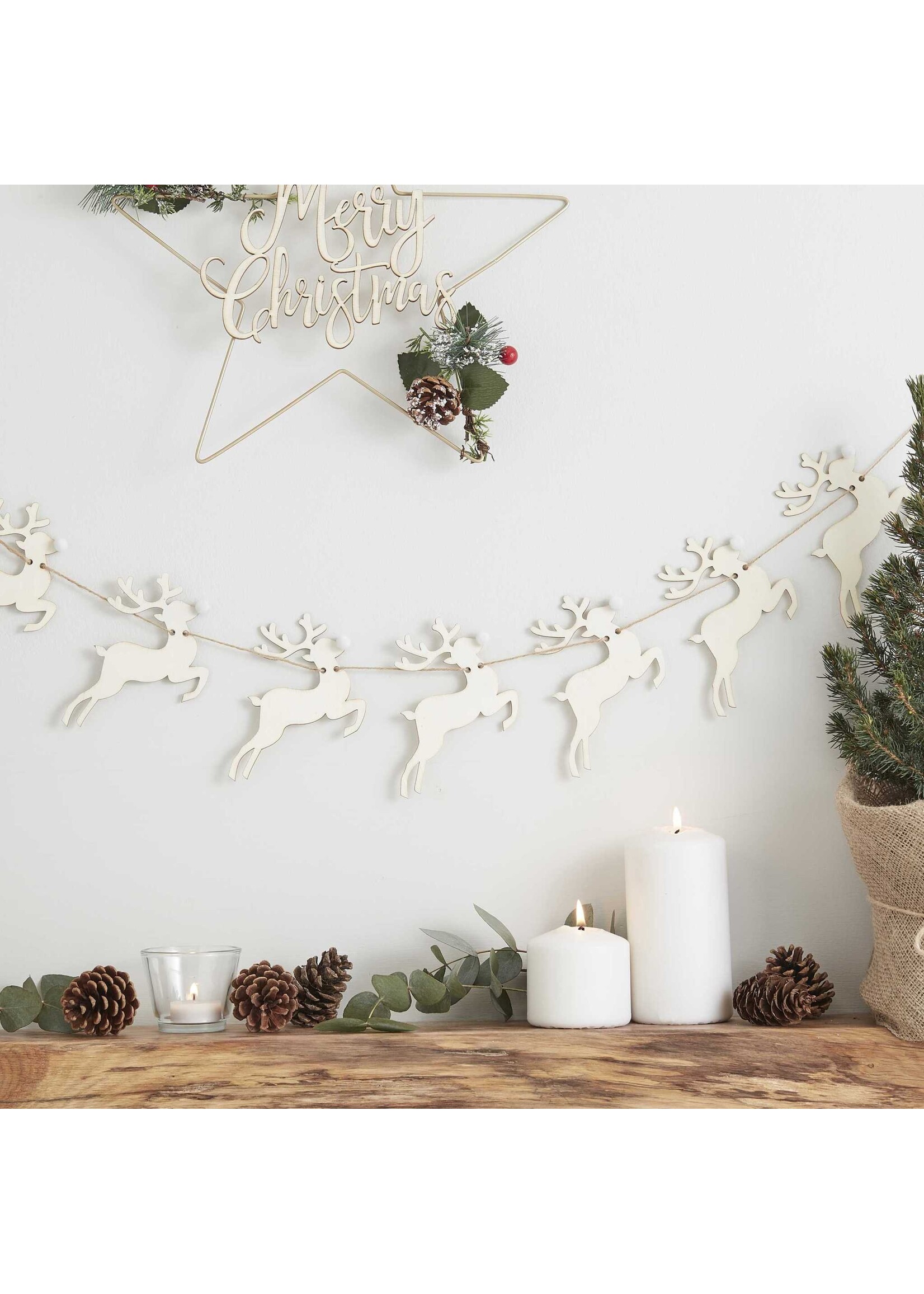 Ginger Ray Reindeer Shaped Wooden Christmas Bunting With Pom Poms