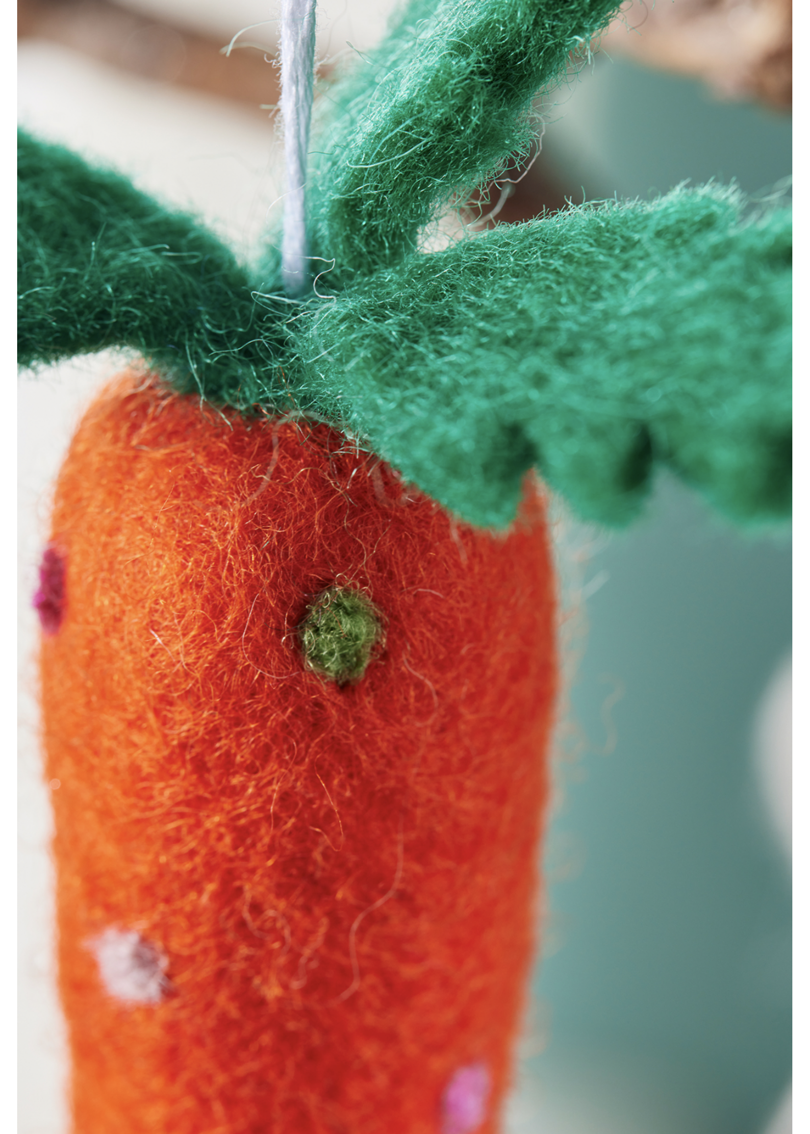 Namaste Felt Carrot 16cm