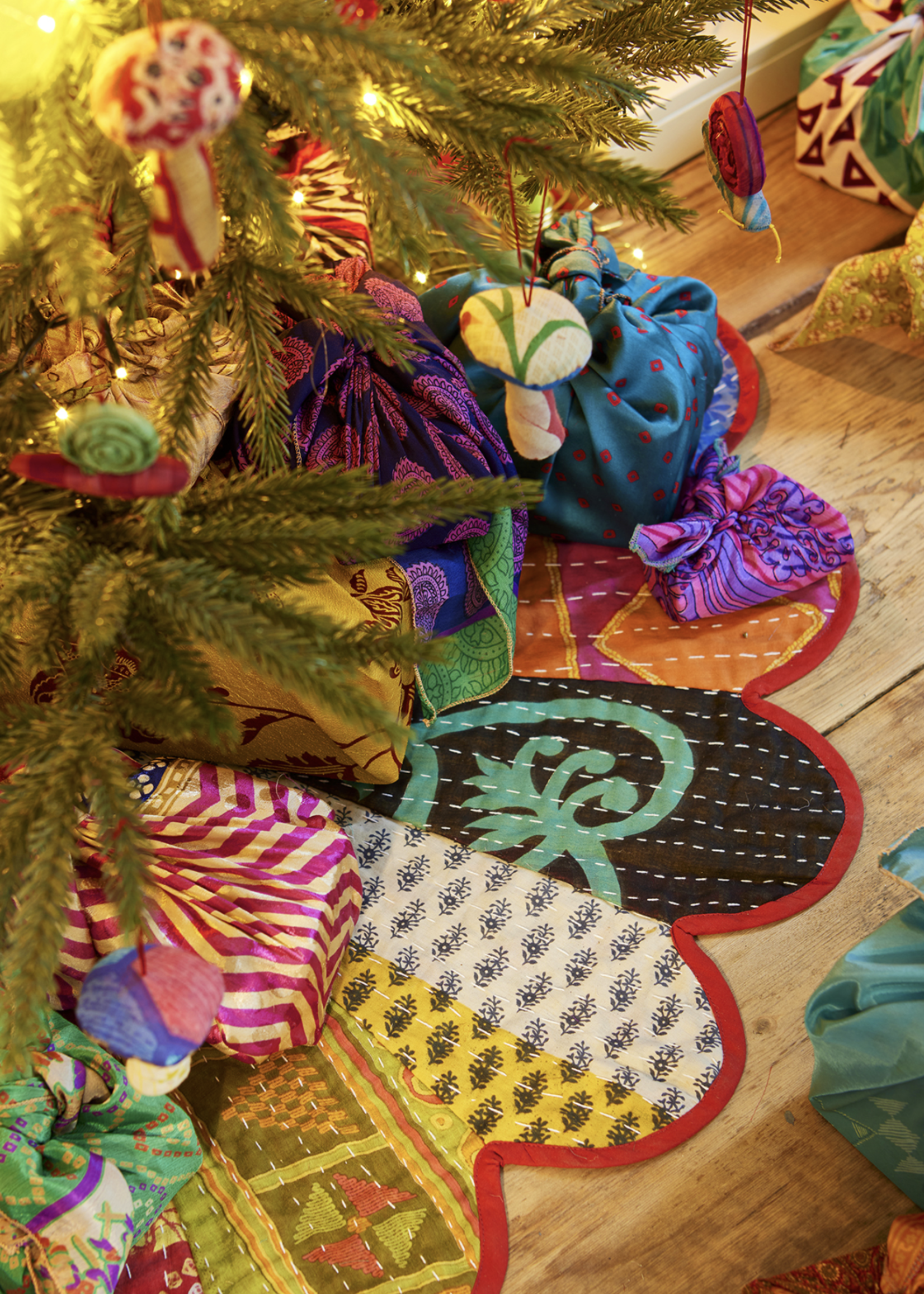 Namaste Tree Skirt Recycled Kantha Patch Sari - Fair Trade