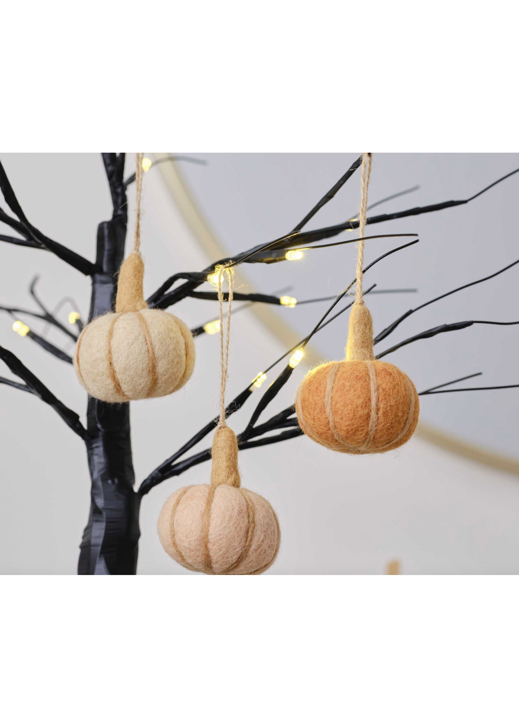 Ginger Ray Felt Pumpkin Hanging Halloween Decorations 3 Pack