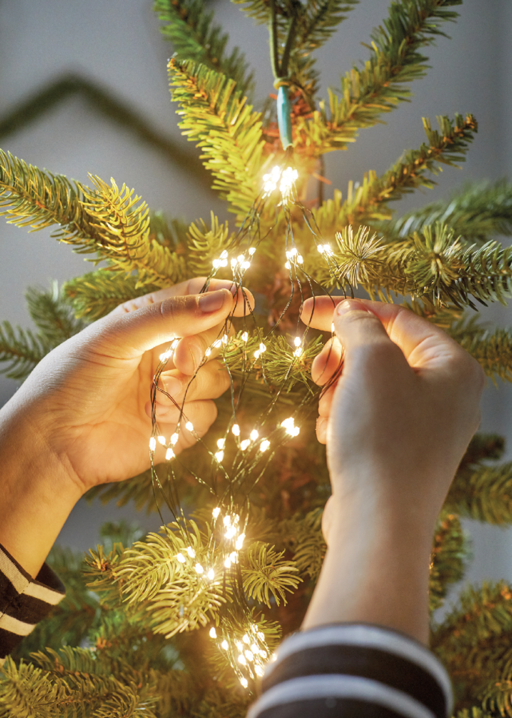 Lumineo Pin Lights 180 Warm White LED tree bunch