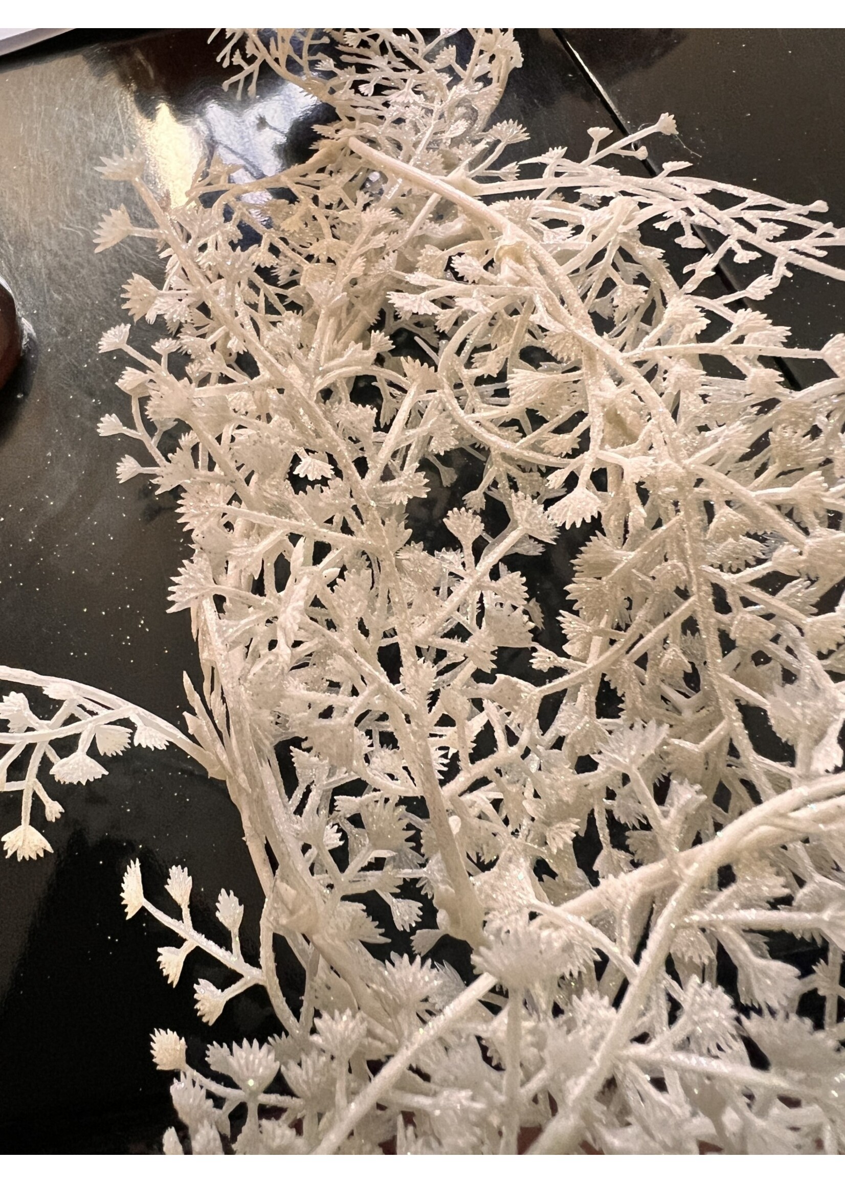 Premier Glitter Fern Leaf Garland White 1.8m