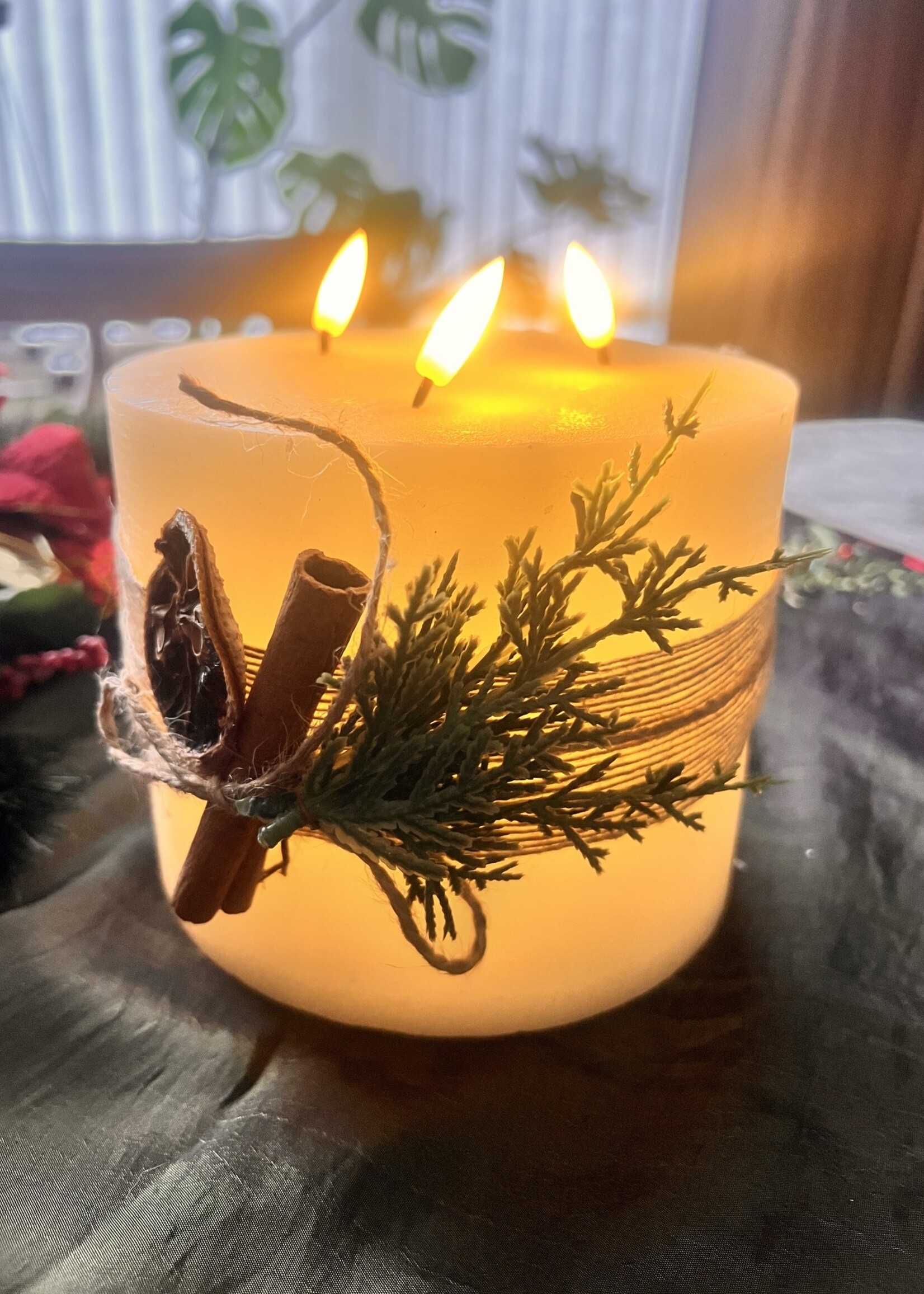 Lumineo Large Triple LED Wick Battery Candle With Foliage
