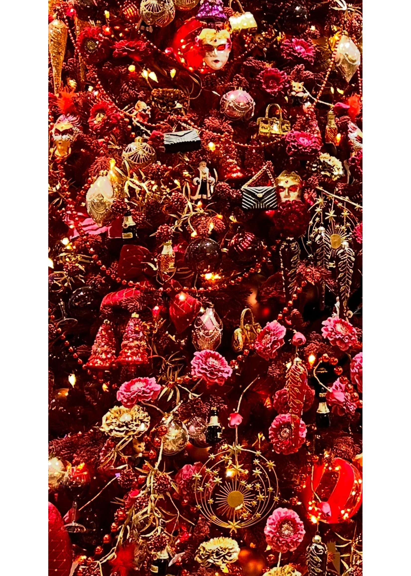 Kaemingk Harlequin Face Hanger - choice of 2 colours